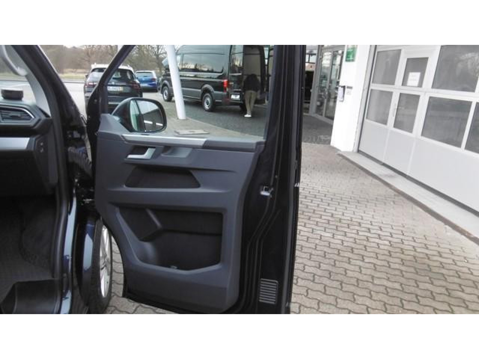 Volkswagen - T6.1 Multivan_19