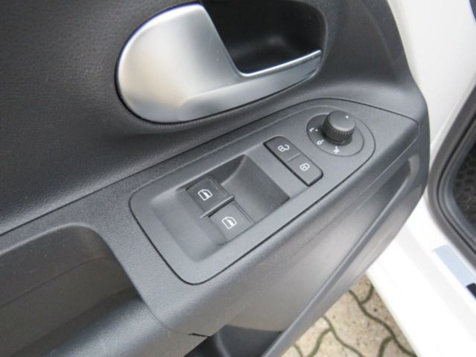 tuerbedienungselemente-innen