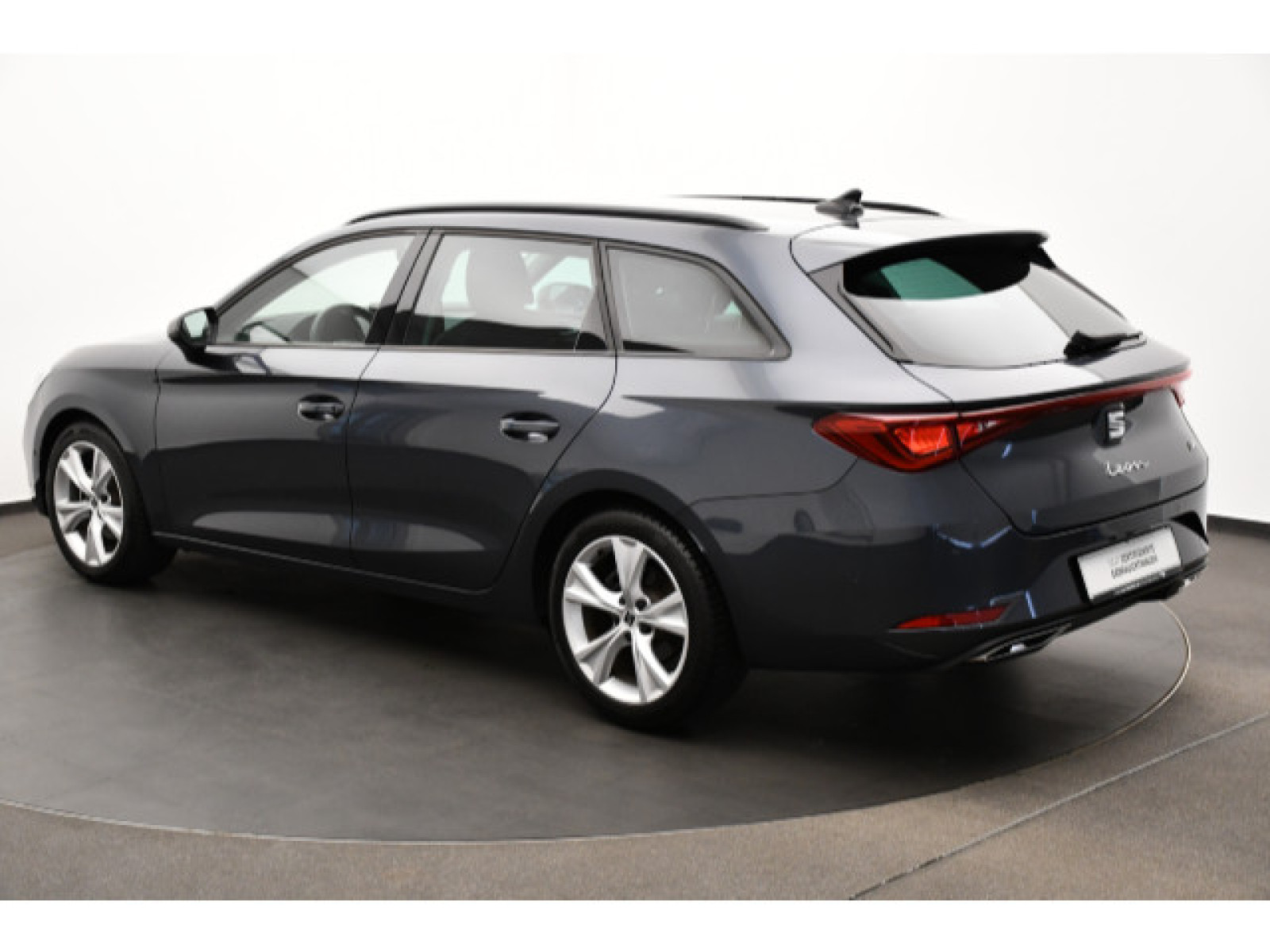 diagonalansicht-hinten-aussen