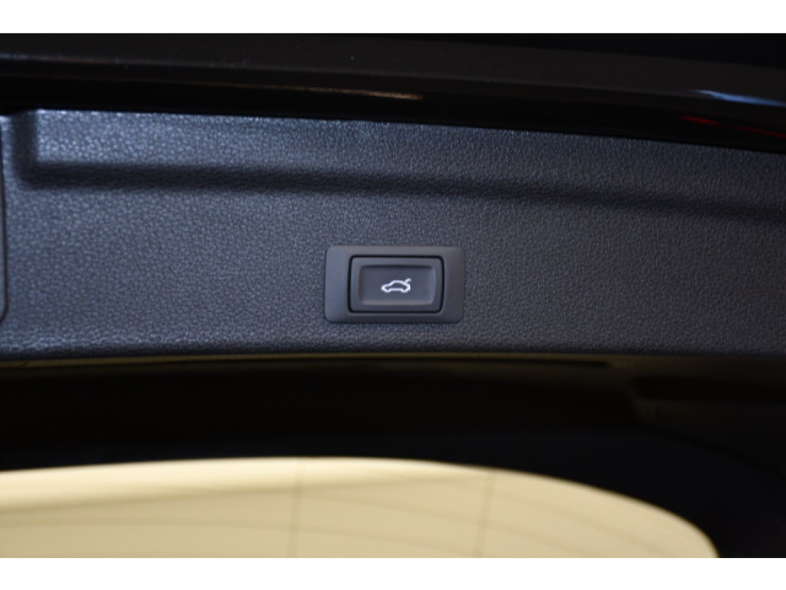 Audi - Q3 Sportback_10