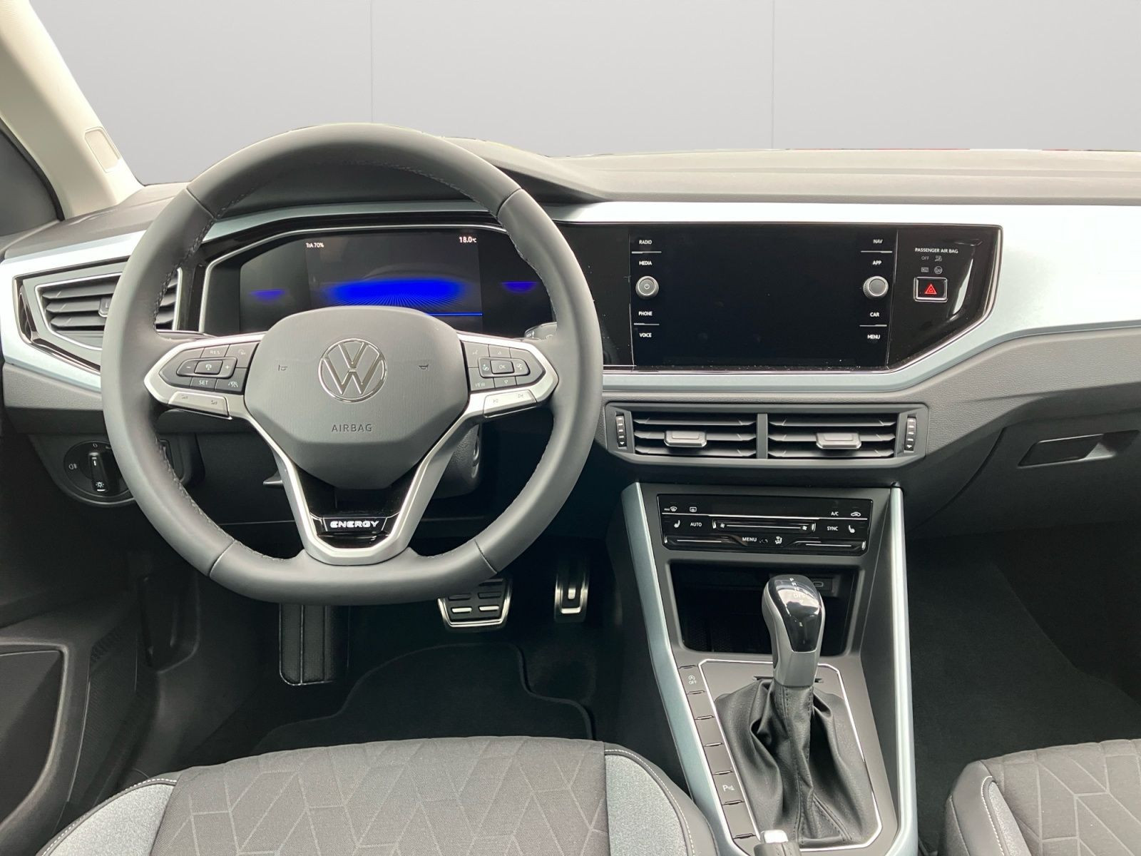 Volkswagen - Polo_11