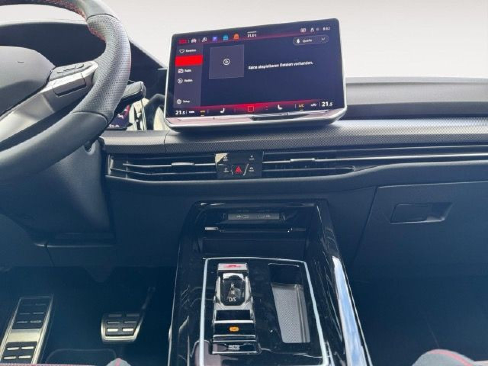 Volkswagen - Golf GTI_11