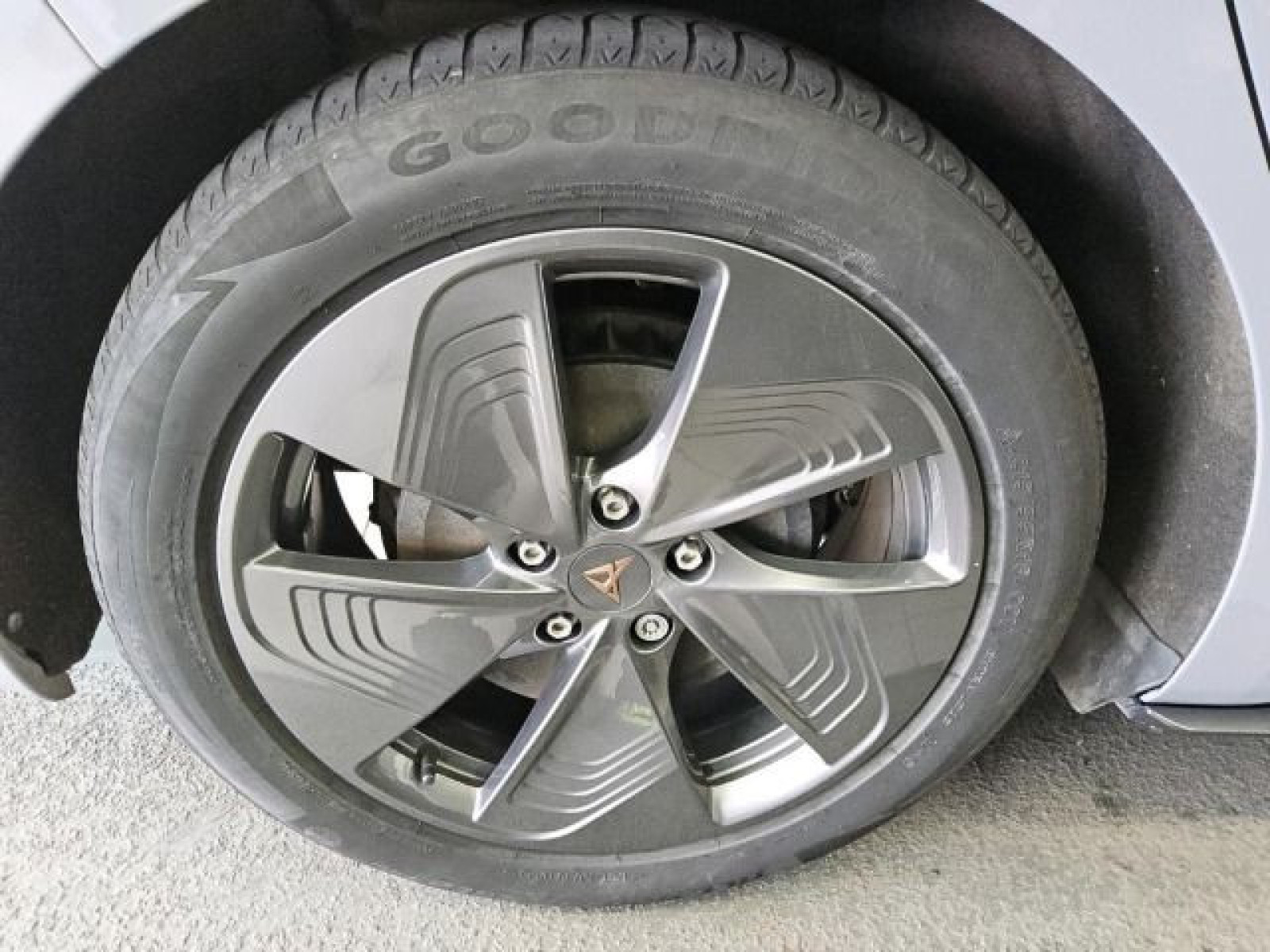 Cupra - Born_5