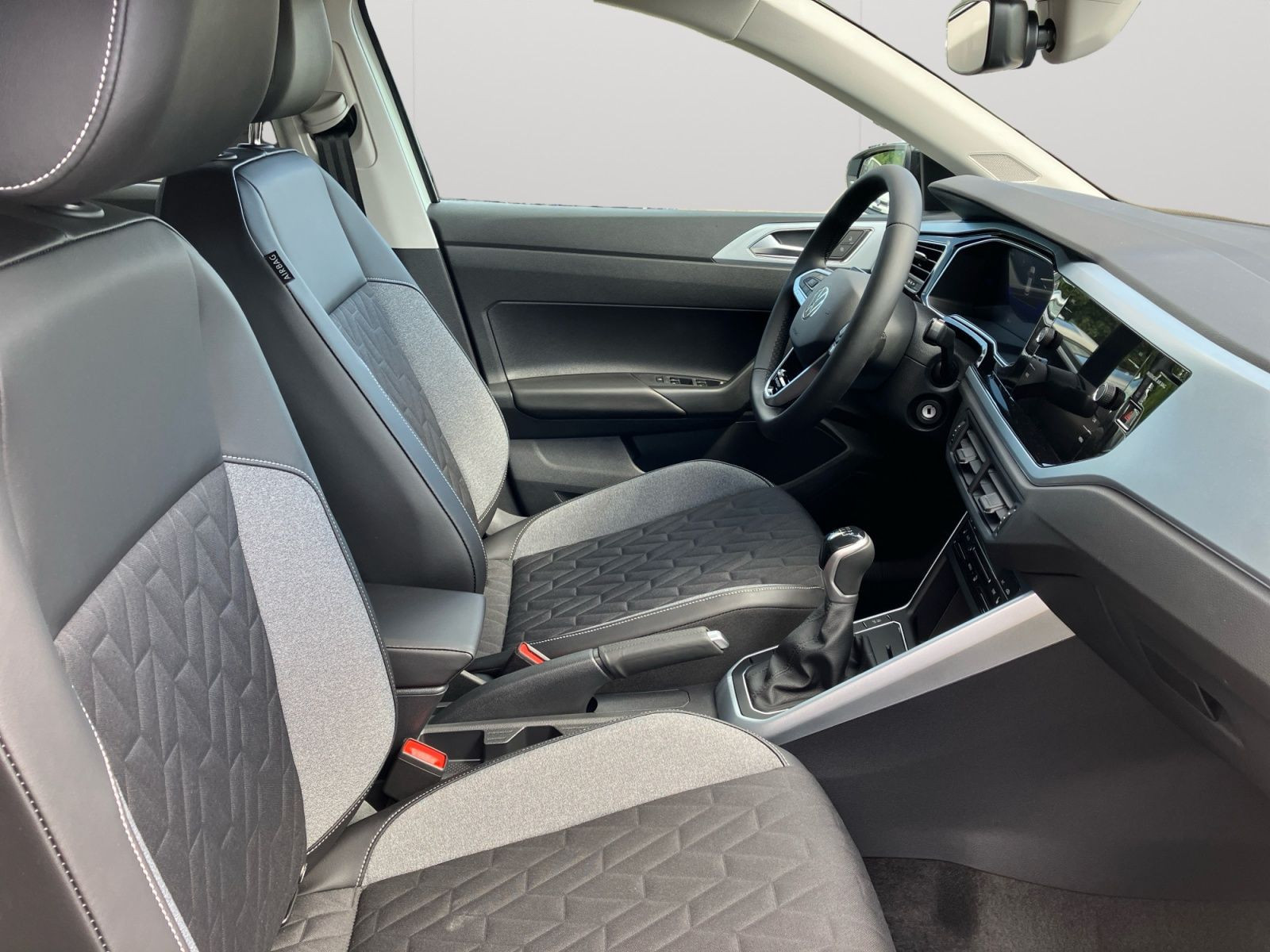 Volkswagen - Polo_16