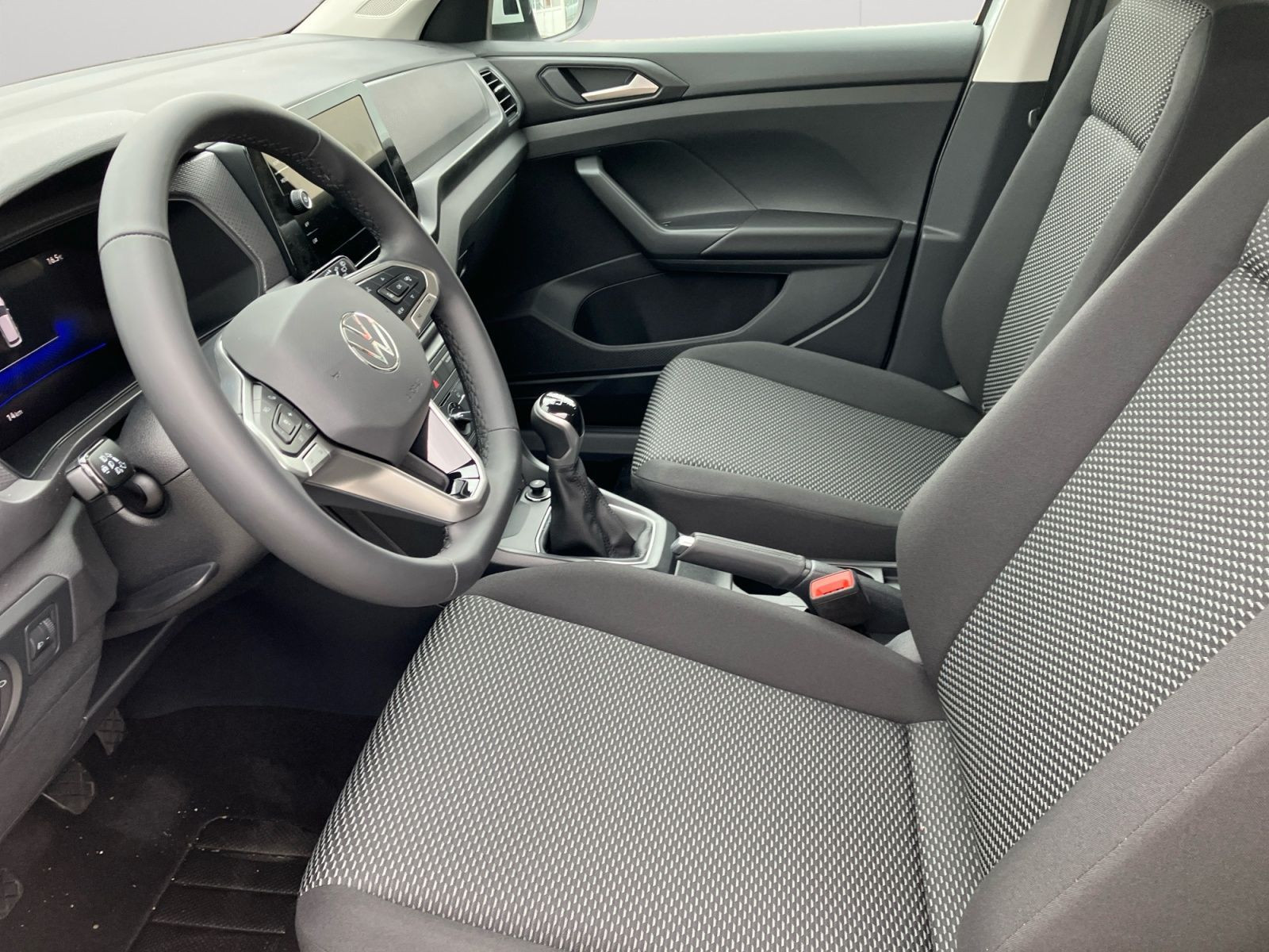 Volkswagen - T-Cross_9