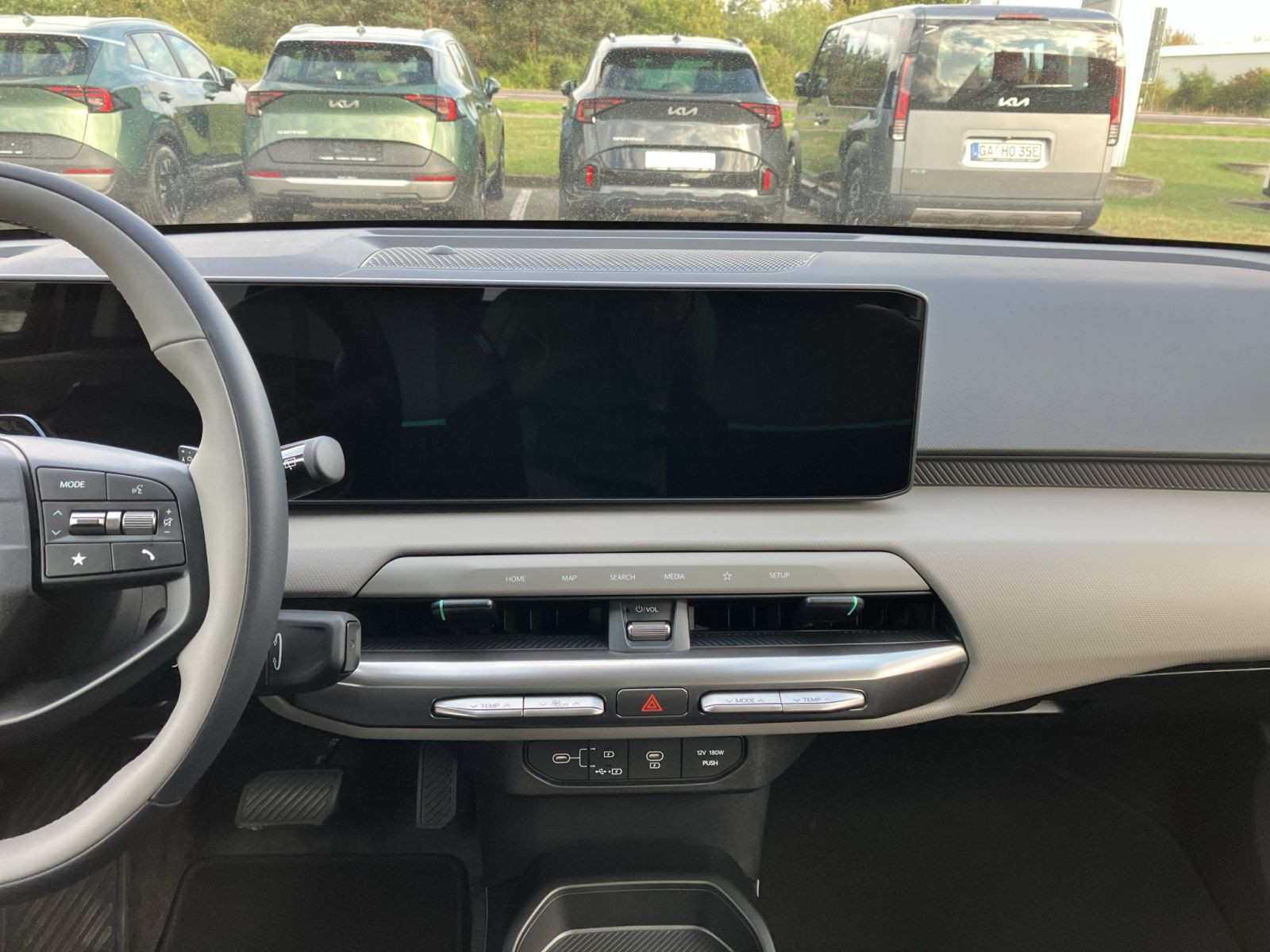 Kia - EV4_13