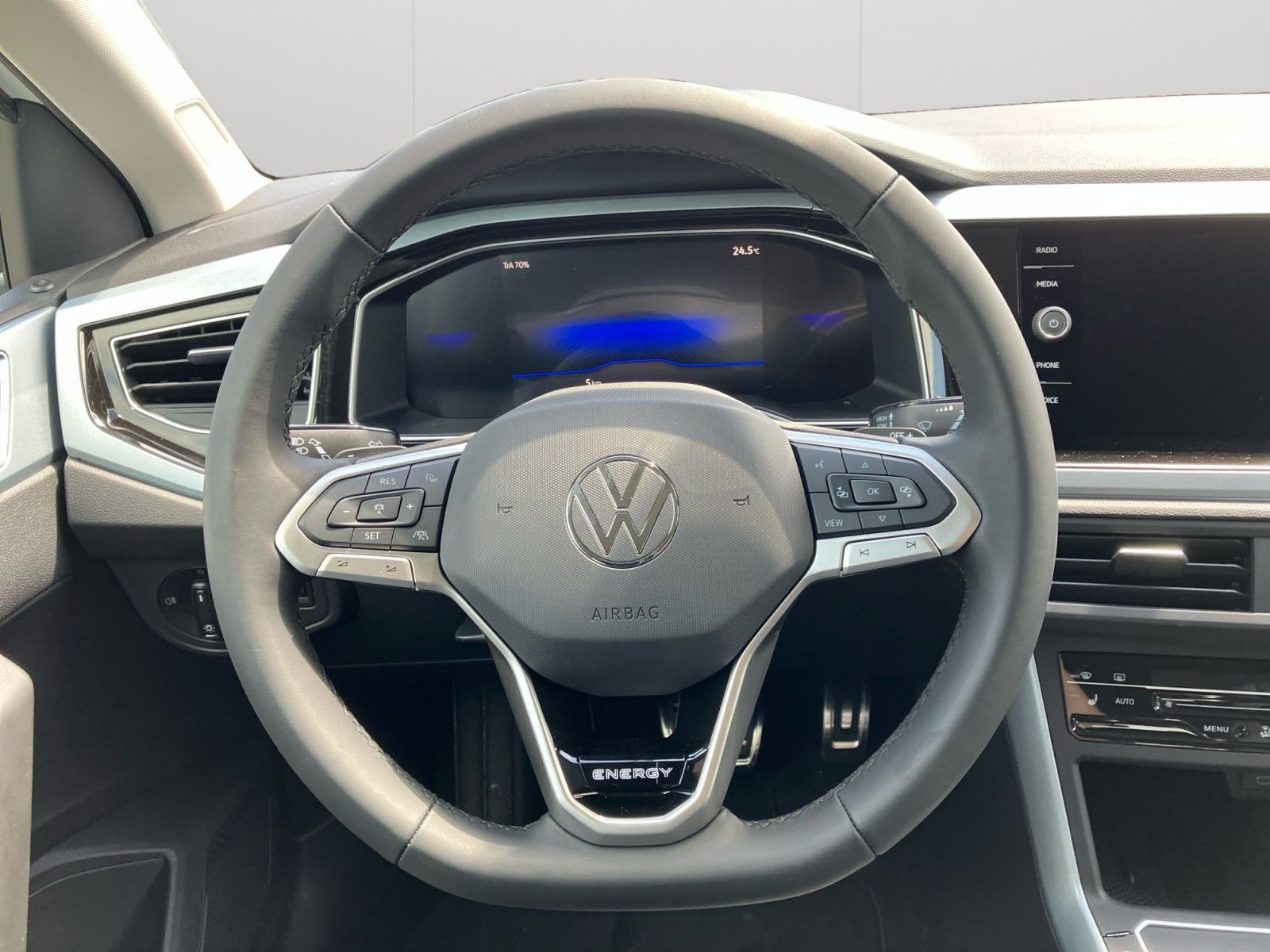 Volkswagen - Polo_13