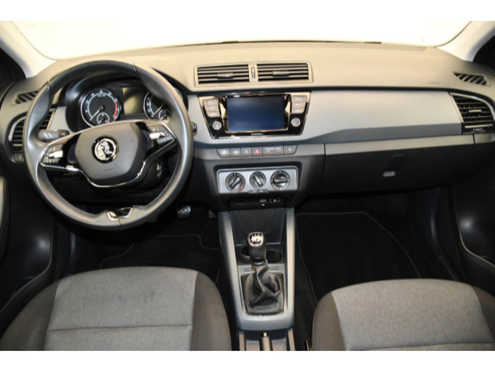 Škoda - Fabia_4