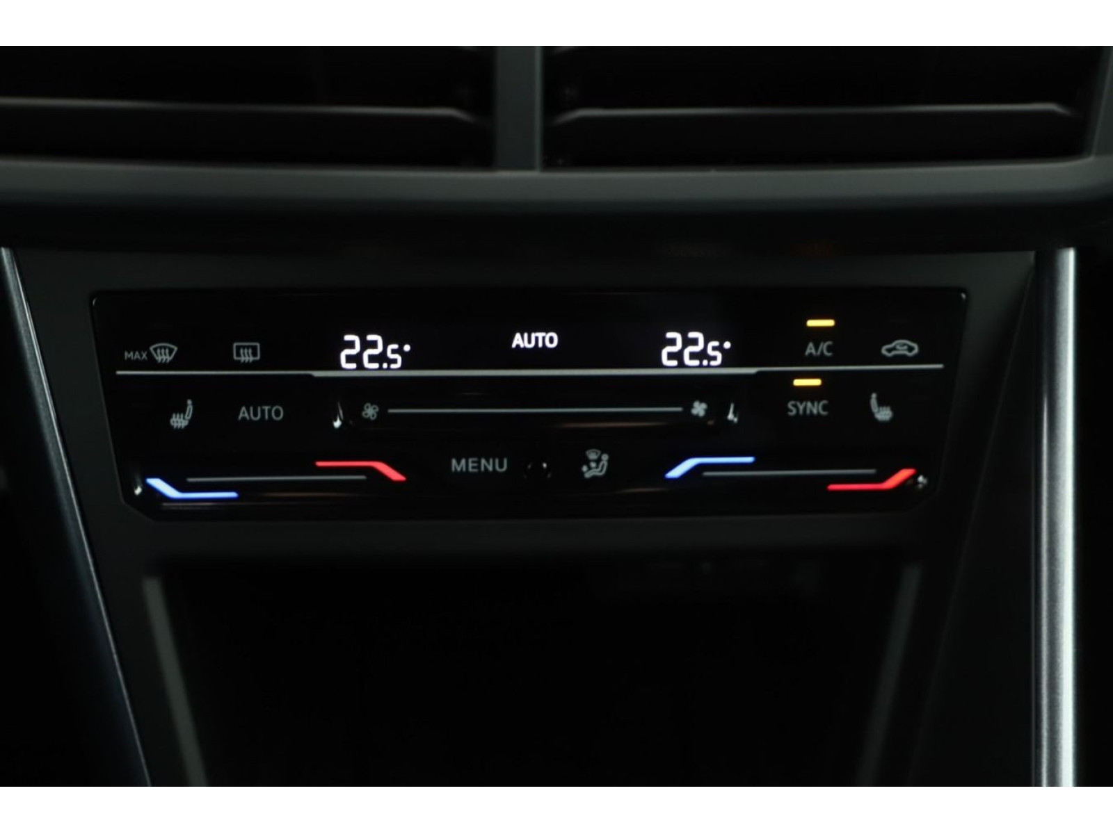 Volkswagen - Polo_11