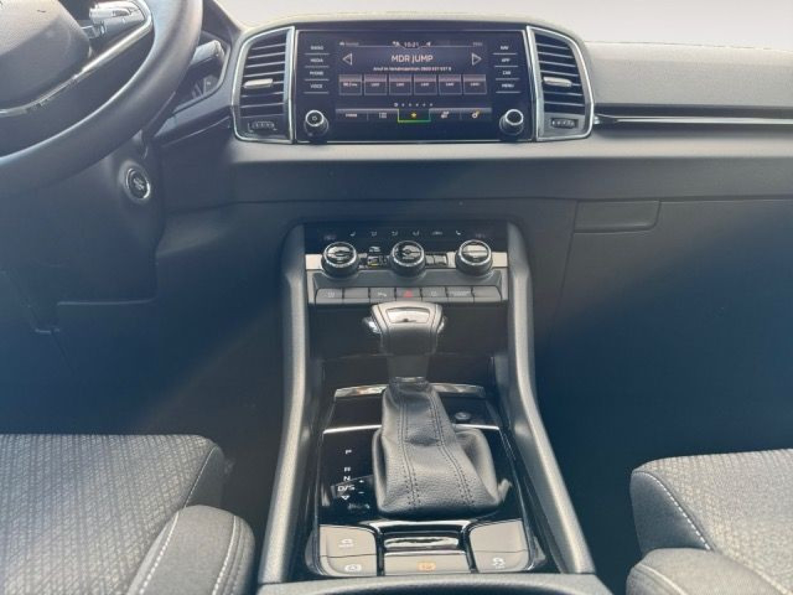 Škoda - Karoq_11