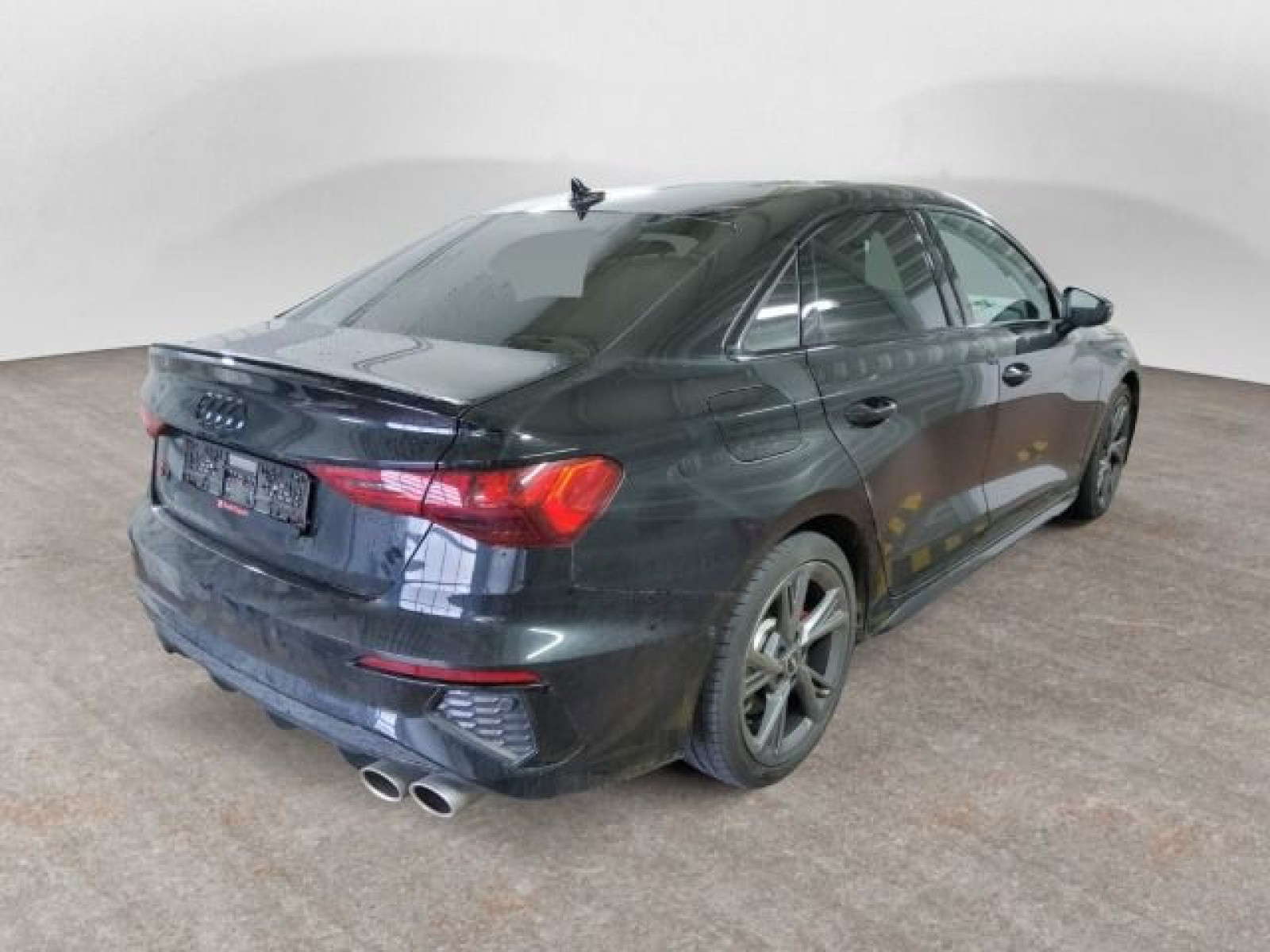 diagonalansicht-hinten-aussen