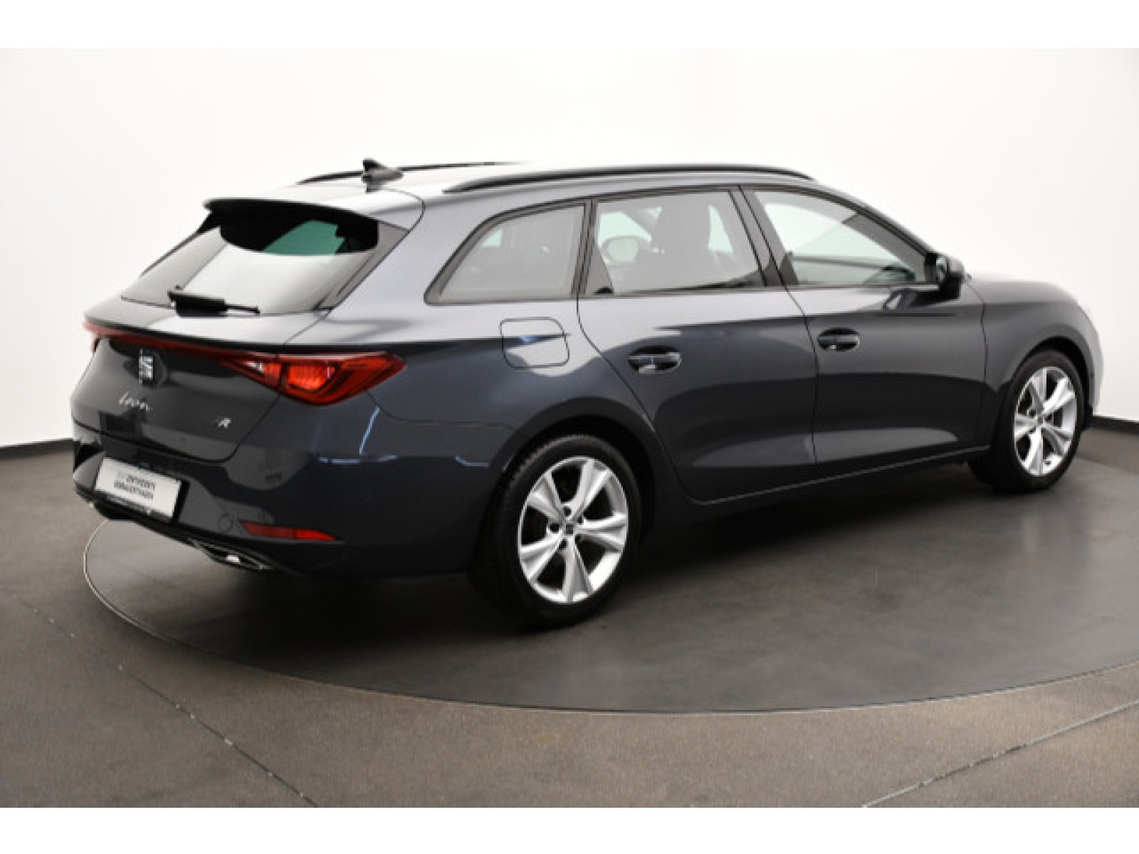 diagonalansicht-hinten-aussen