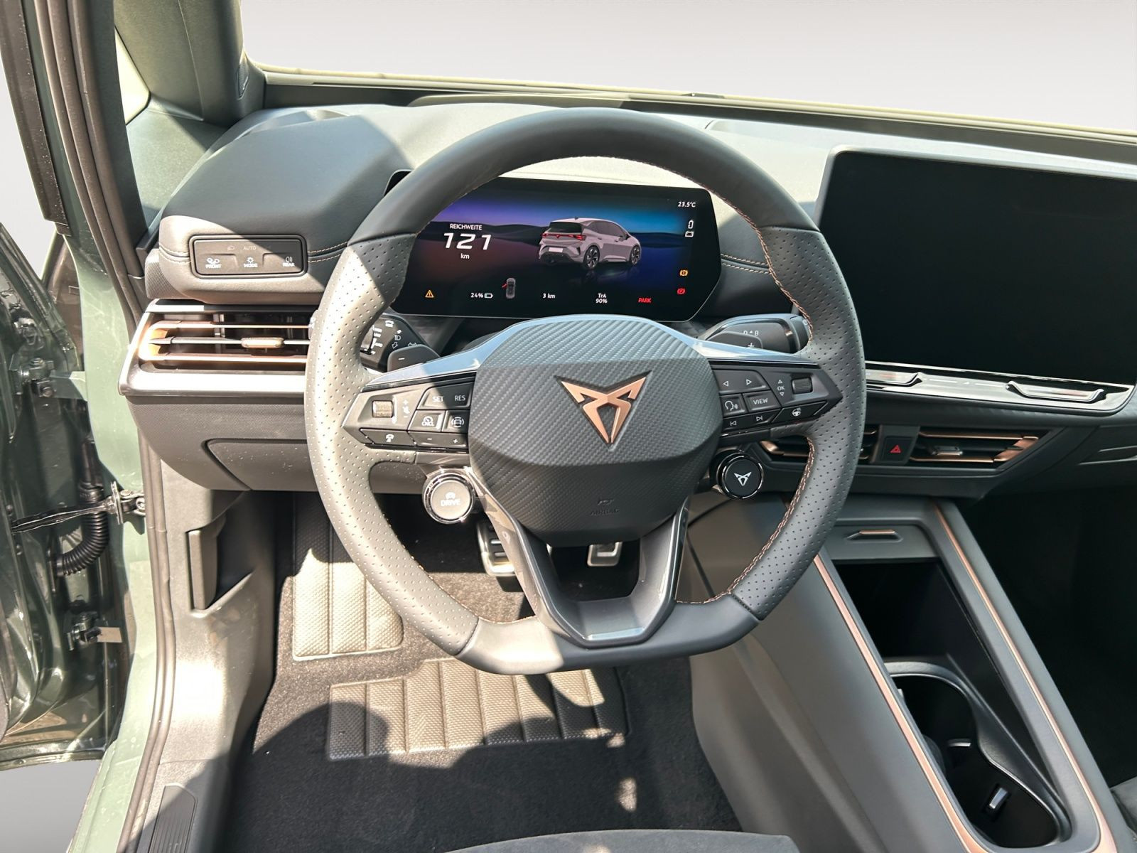 Cupra - Born_13