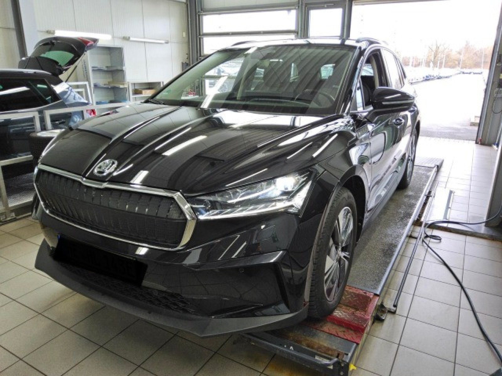 diagonal-frontansicht-aussen