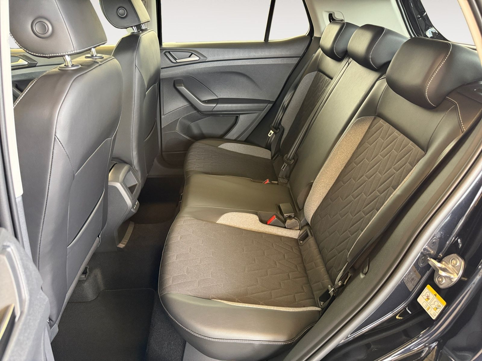 Volkswagen - T-Cross_14