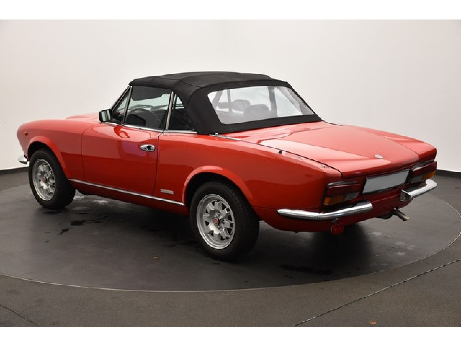 Fiat - 124_16