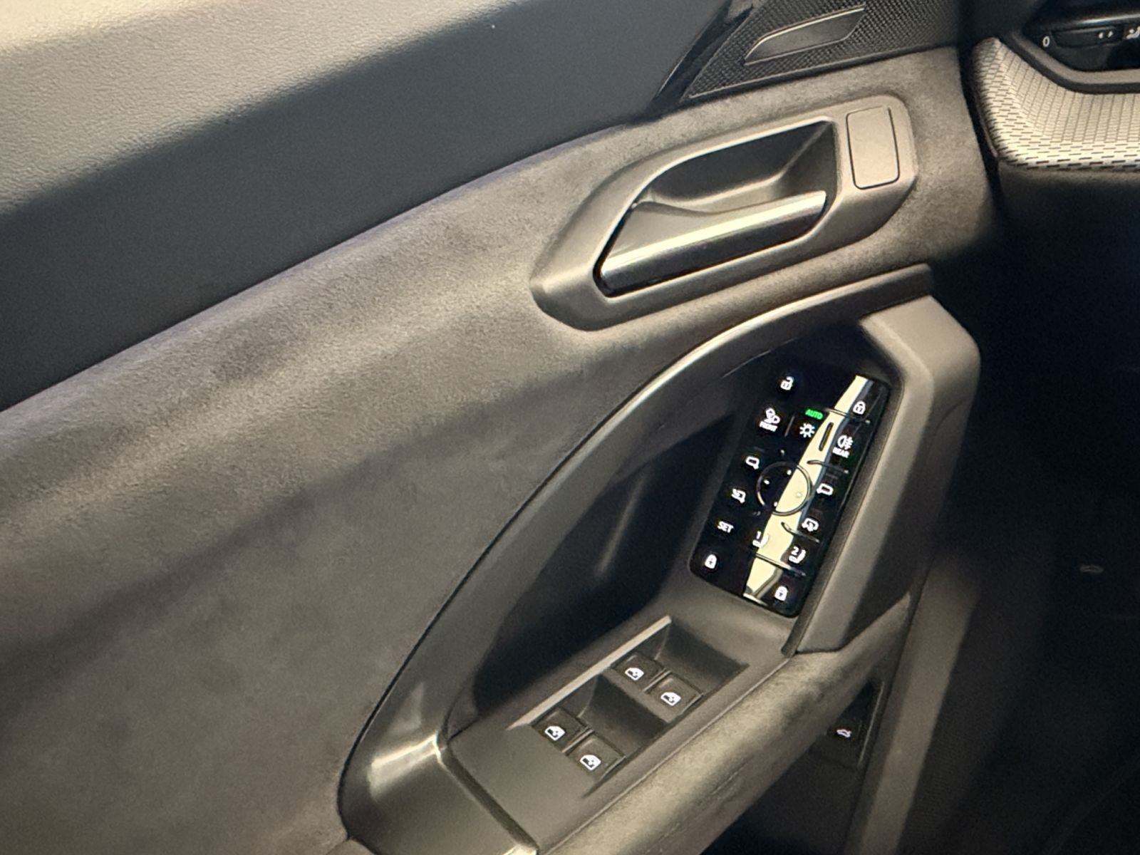Audi - SQ5_14