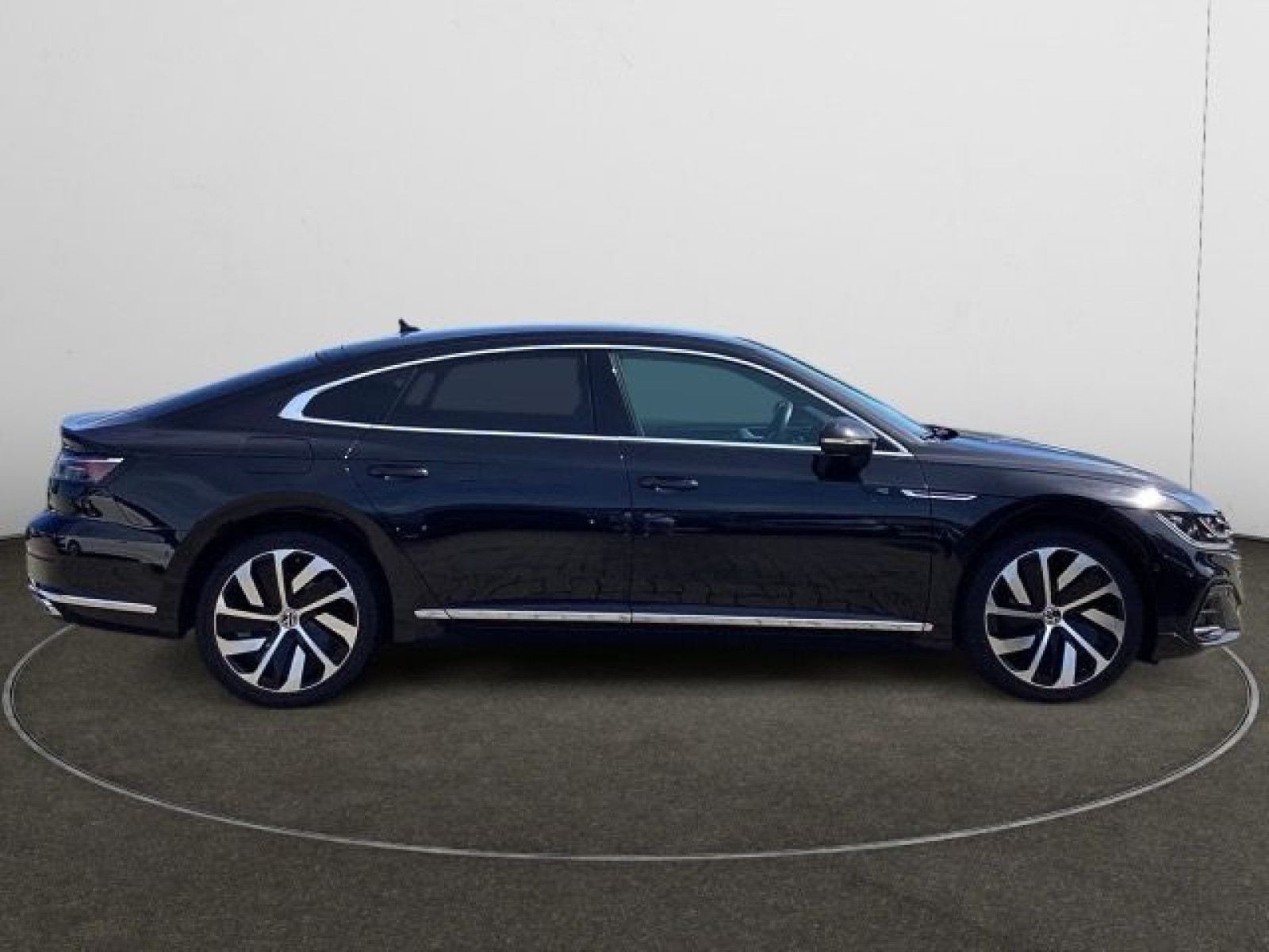 Volkswagen - Arteon_6