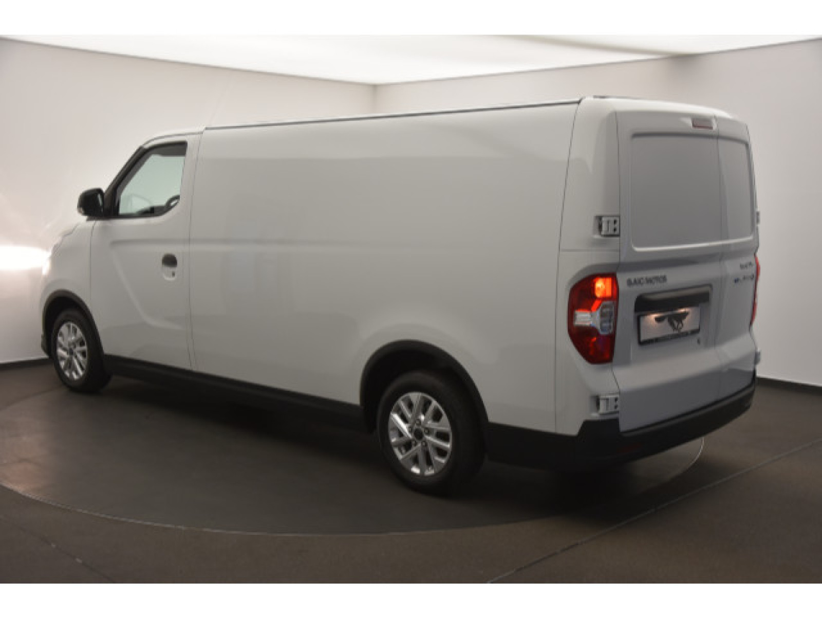 diagonalansicht-hinten-aussen