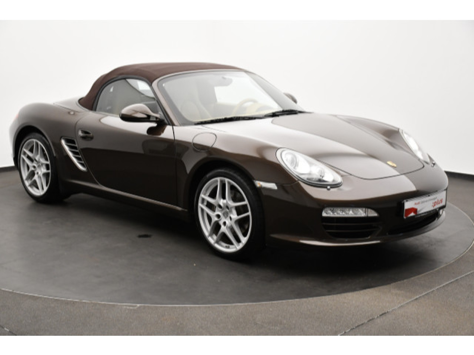 diagonal-frontansicht-aussen