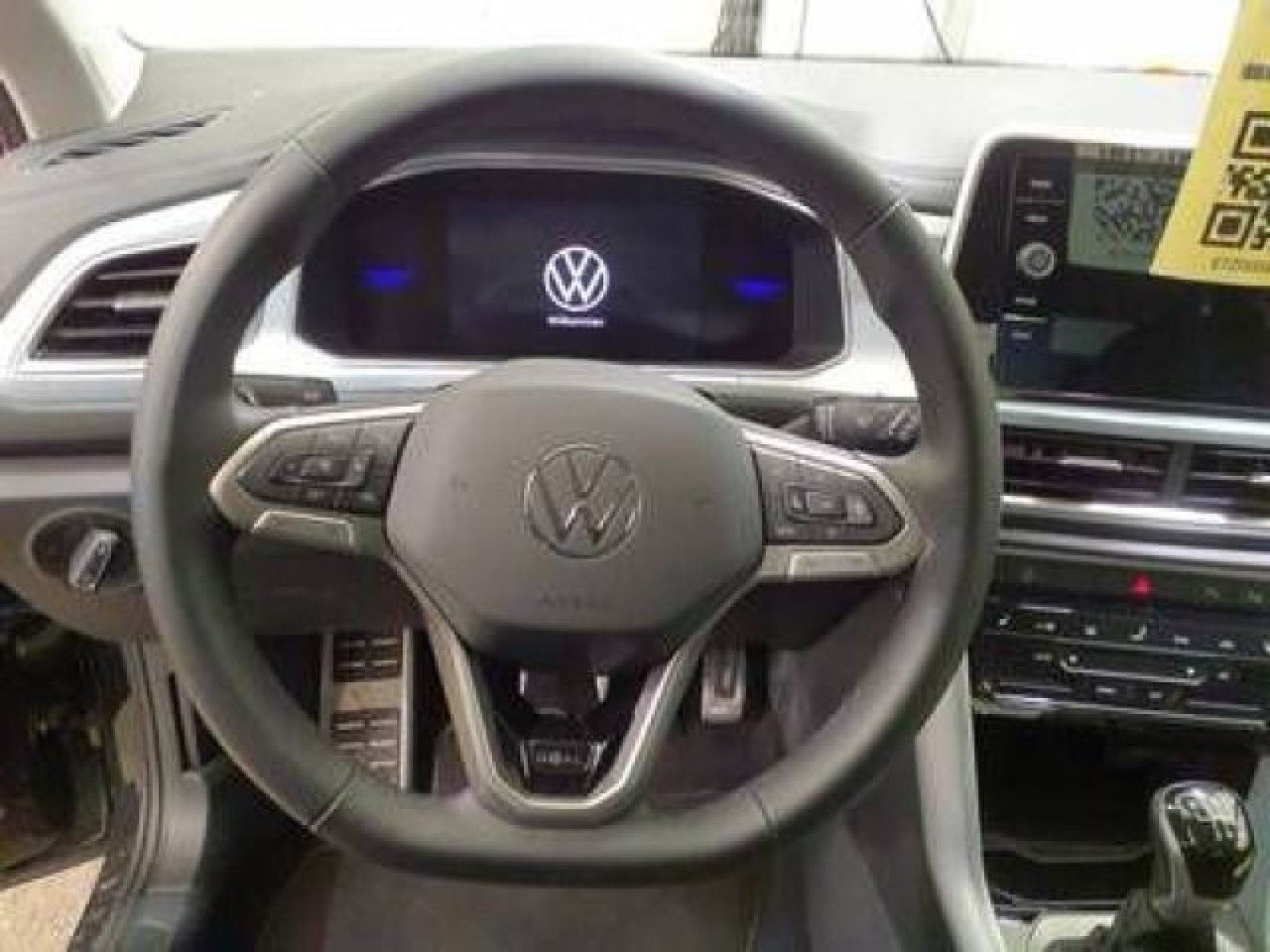 Volkswagen - T-Roc_6