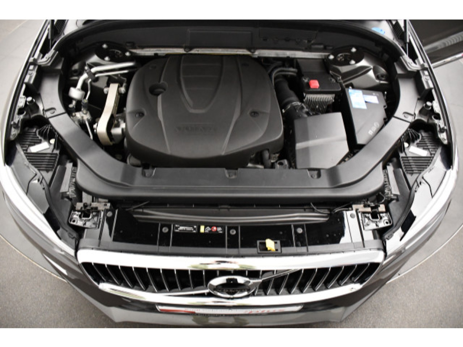 Volvo - XC60_12