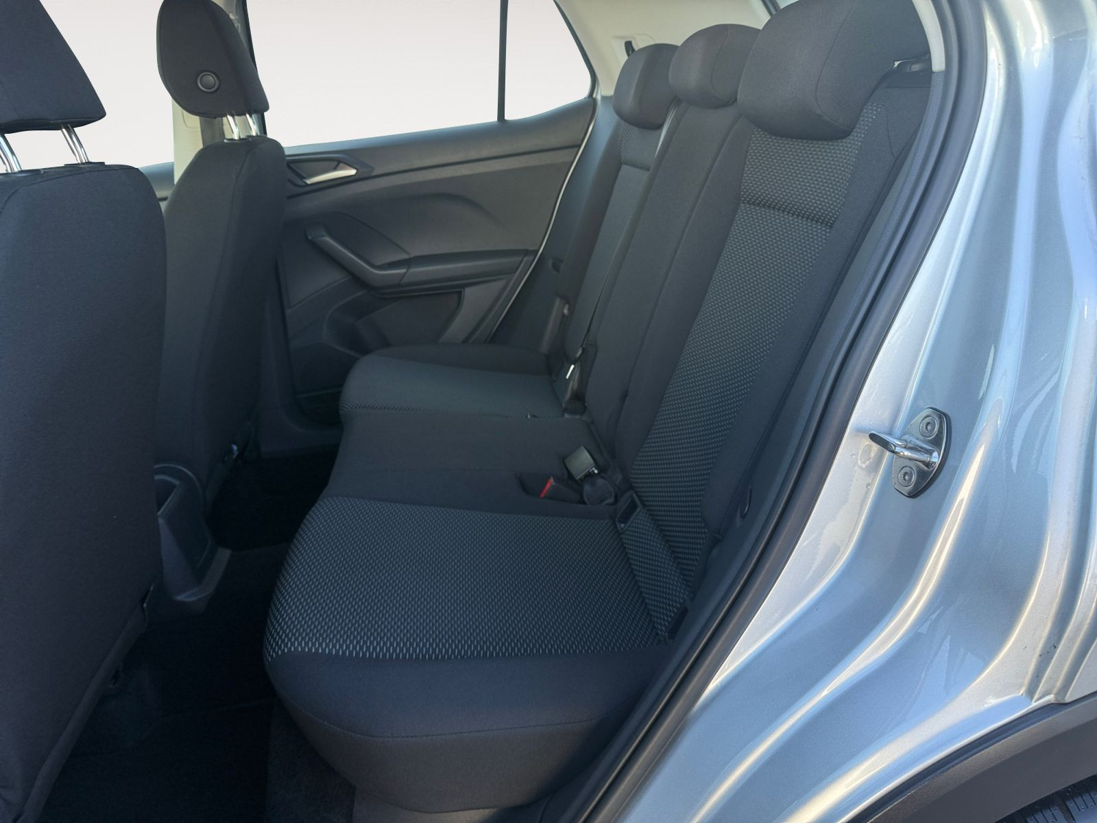 Volkswagen - T-Cross_16