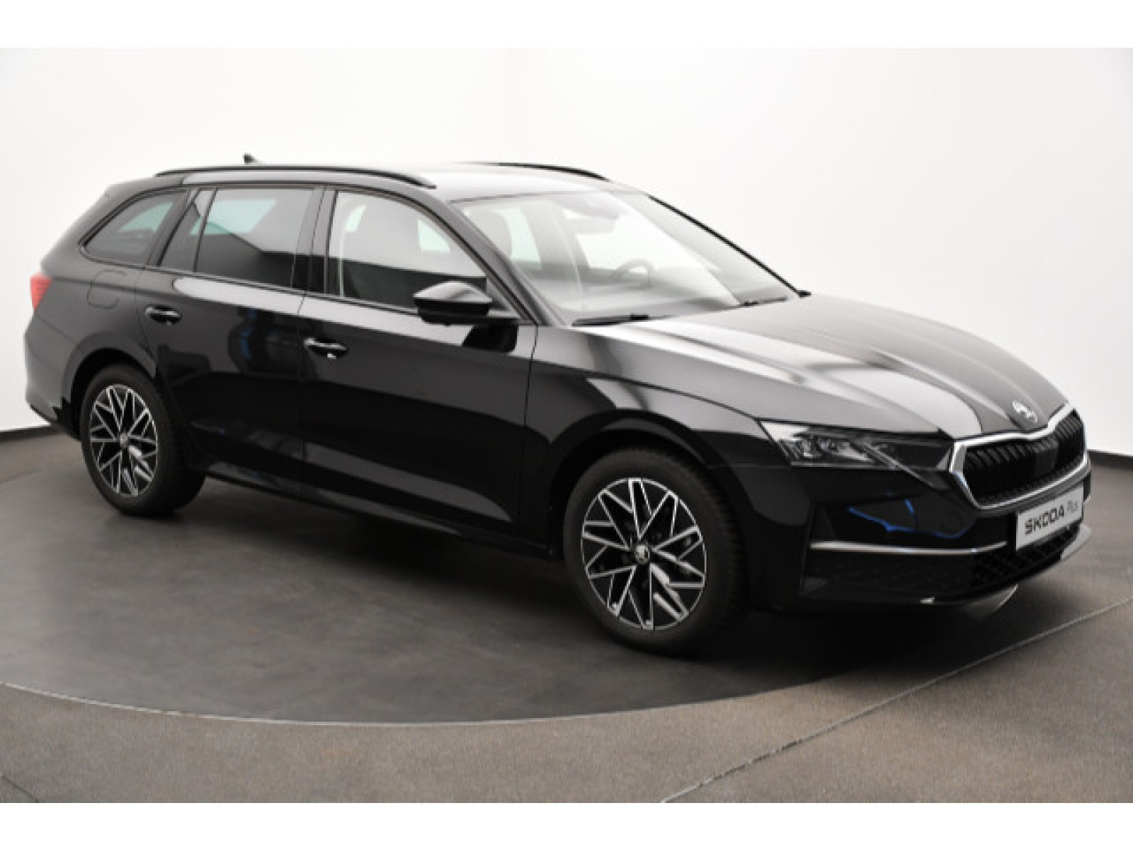 diagonal-frontansicht-aussen diagonal-frontansicht-aussen