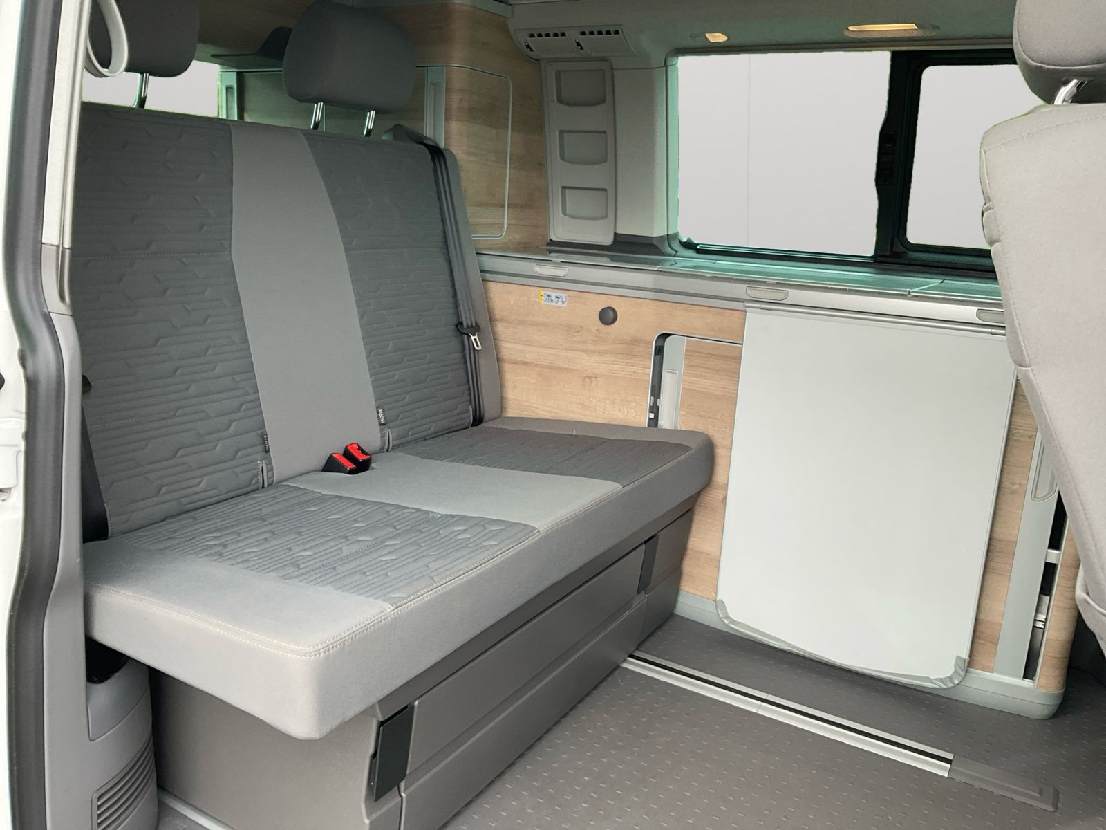 Volkswagen - T6.1 California_13