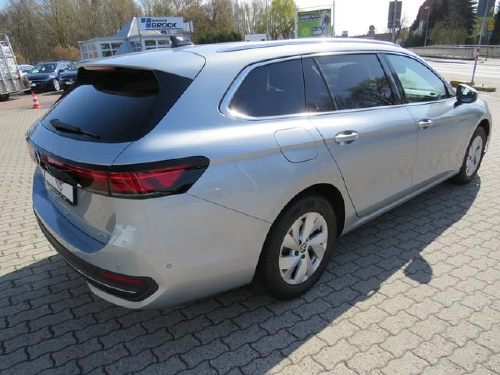 diagonalansicht-hinten-aussen