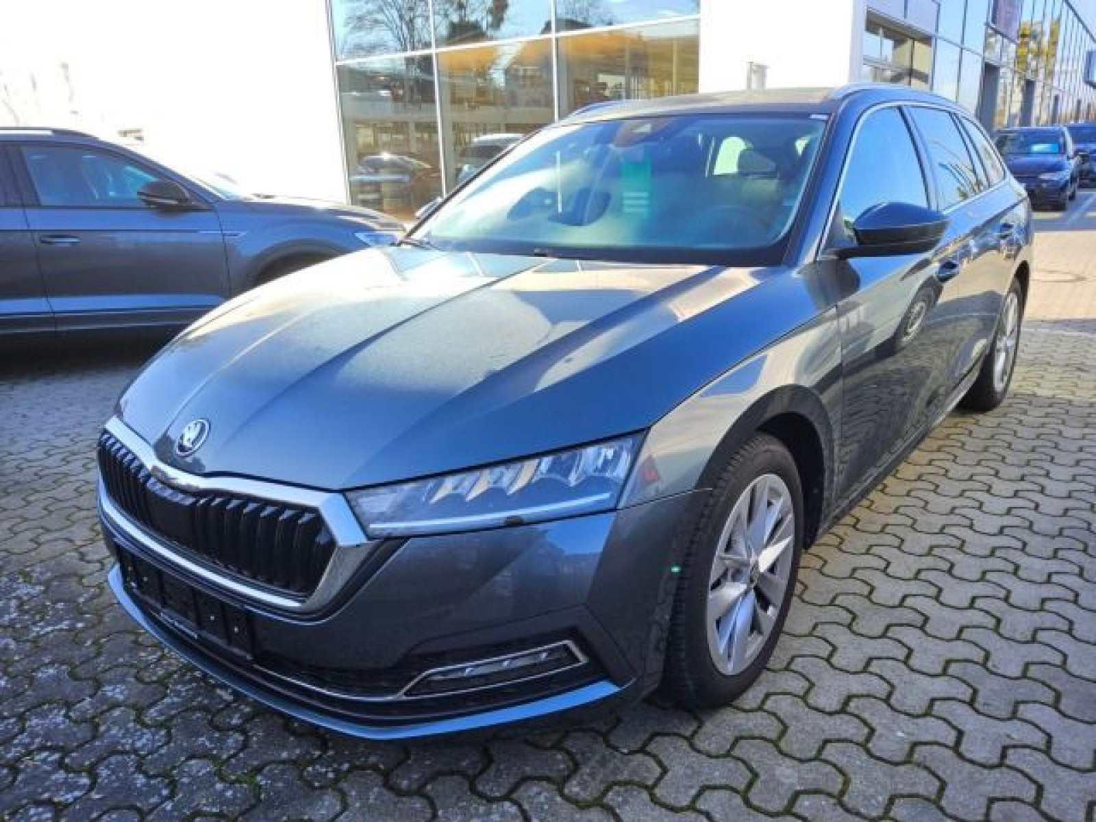 diagonal-frontansicht-aussen