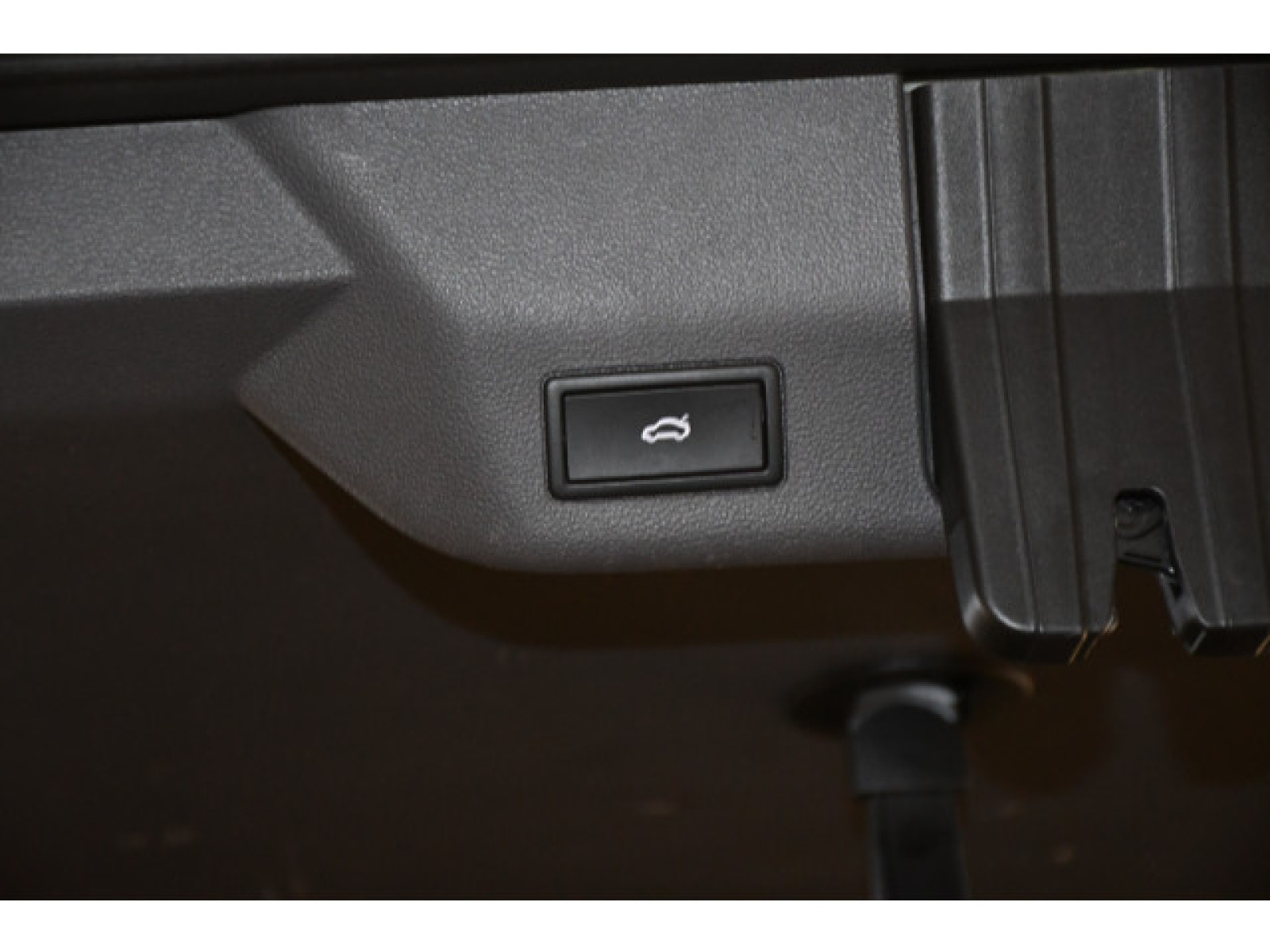 Volkswagen - T7 Multivan_12