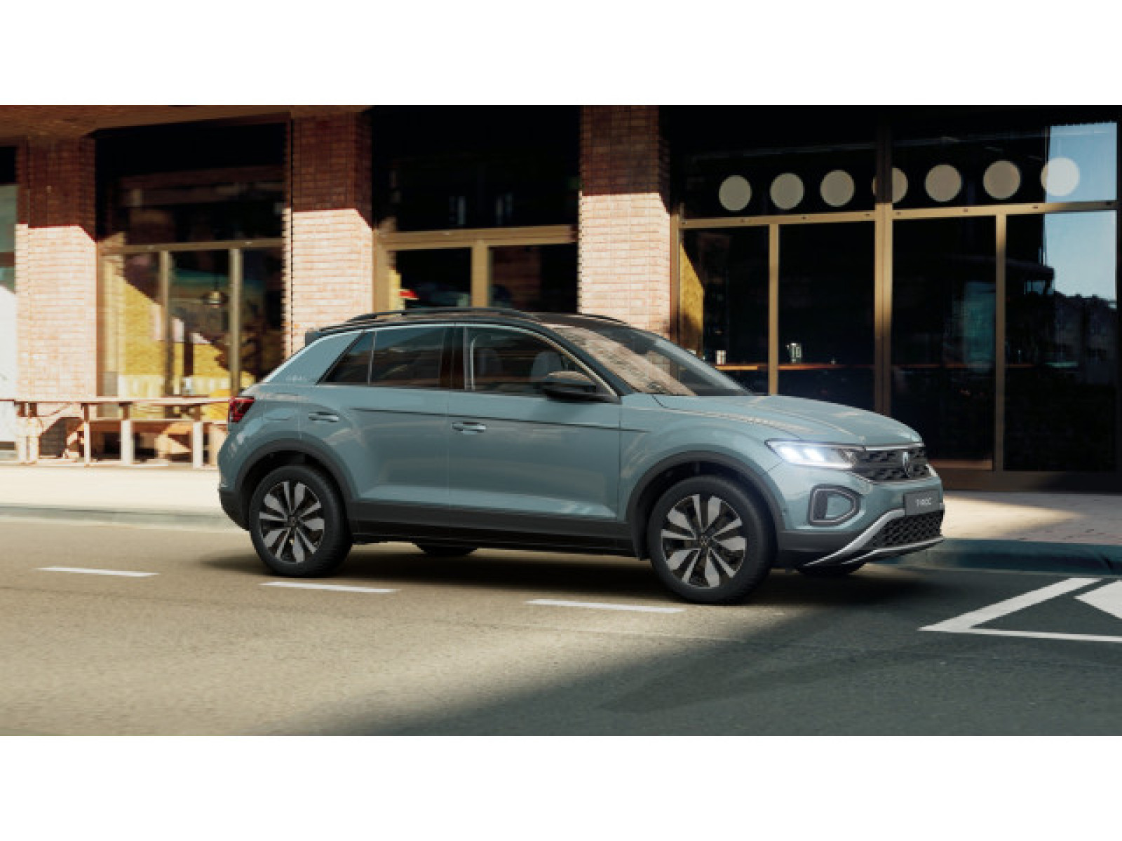 Volkswagen - T-Roc_3