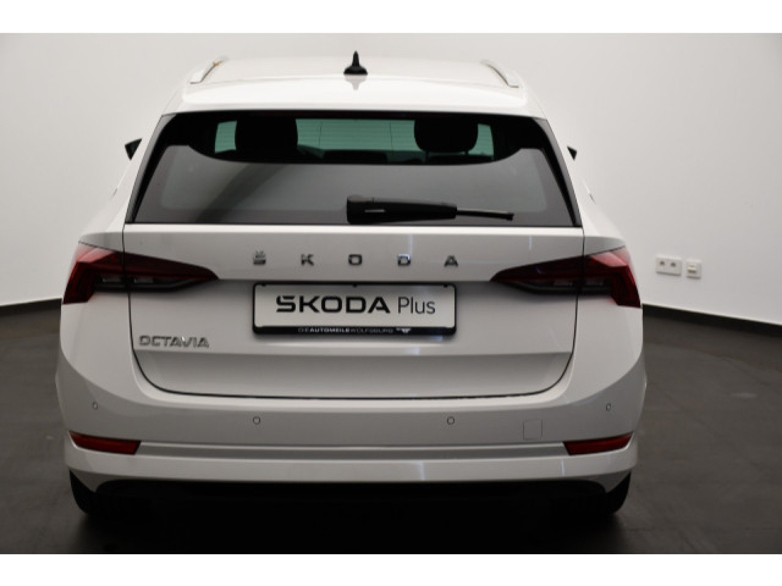 heckansicht-aussen heckansicht-aussen