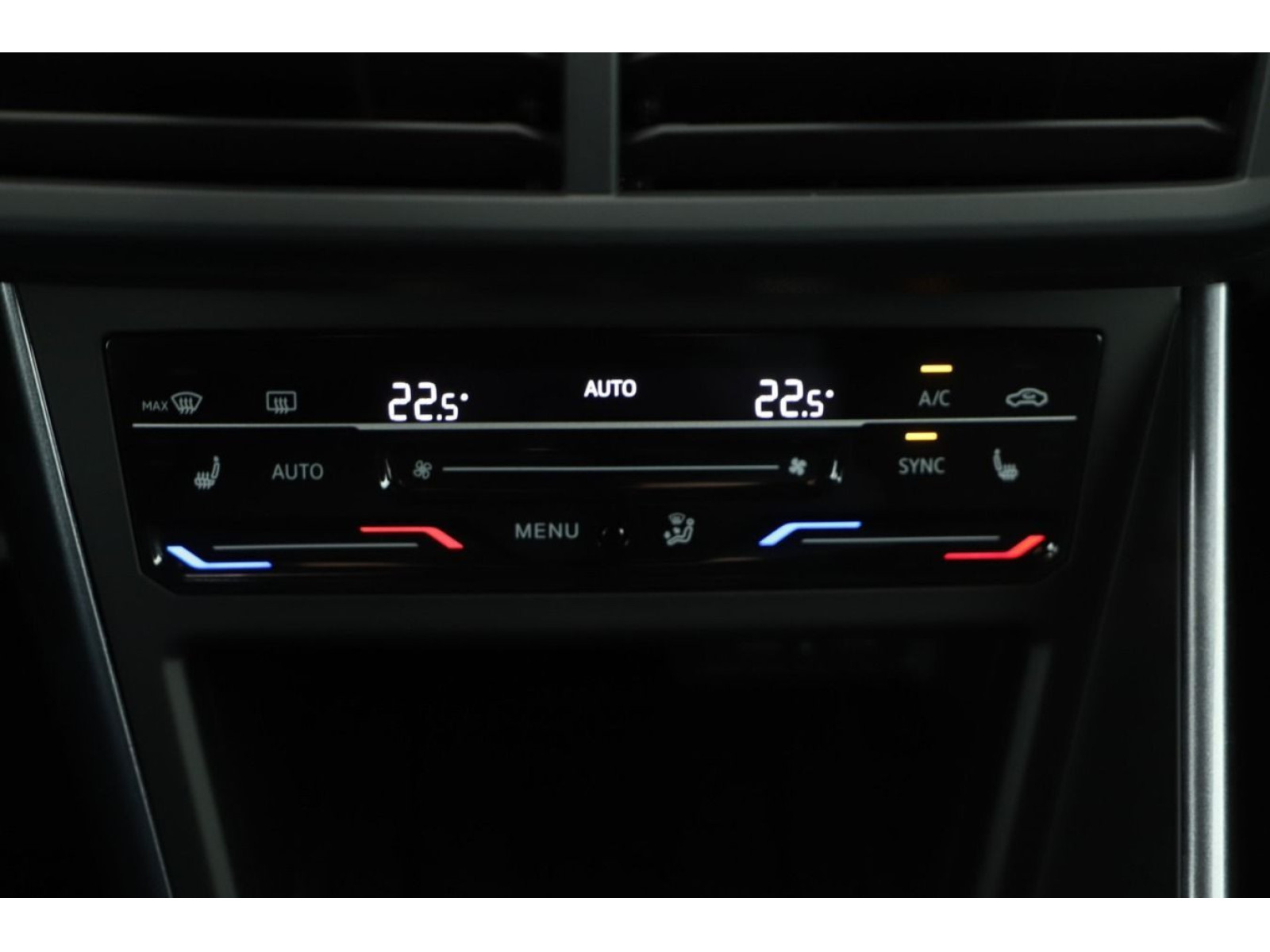Volkswagen - Polo_11