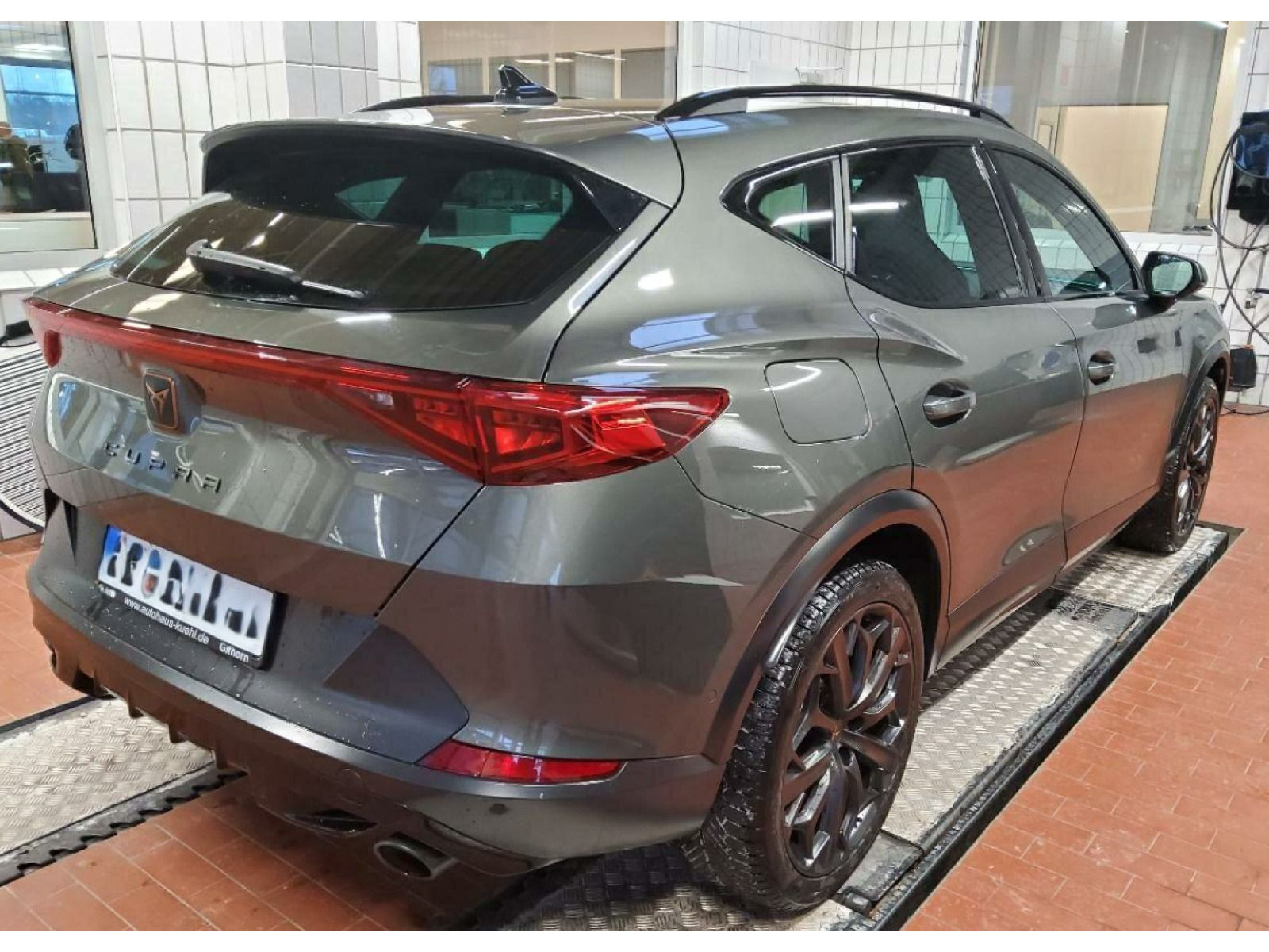 diagonalansicht-hinten-aussen