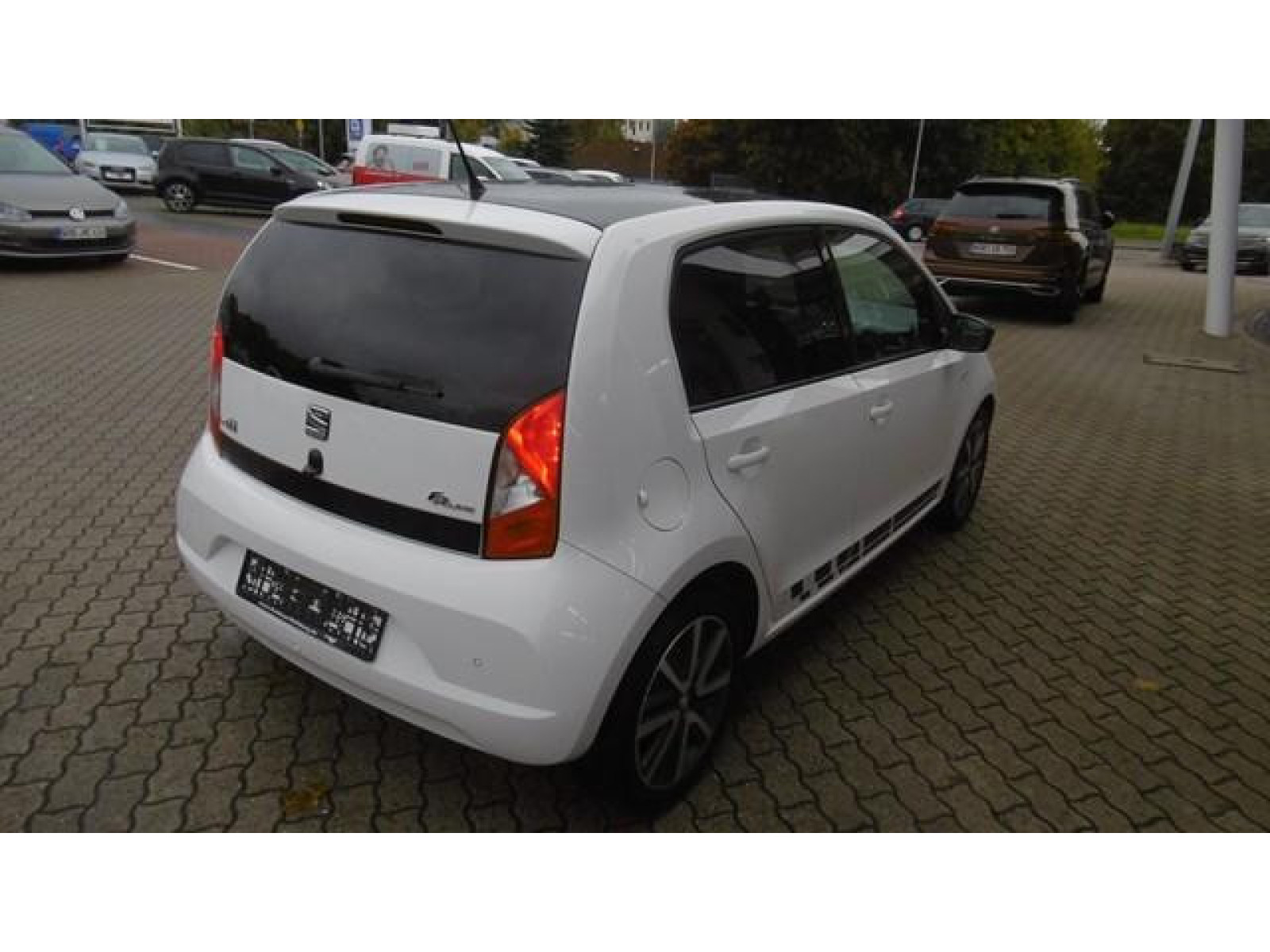 diagonalansicht-hinten-aussen