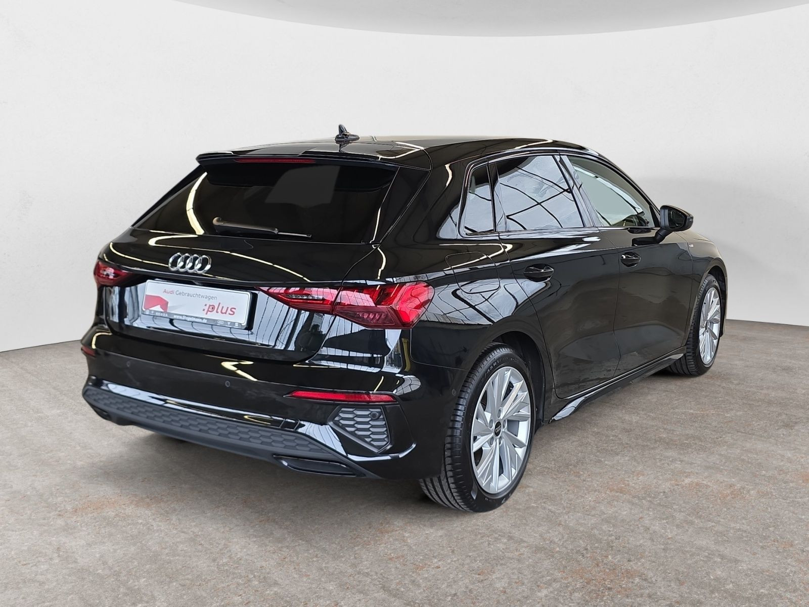 diagonalansicht-hinten-aussen