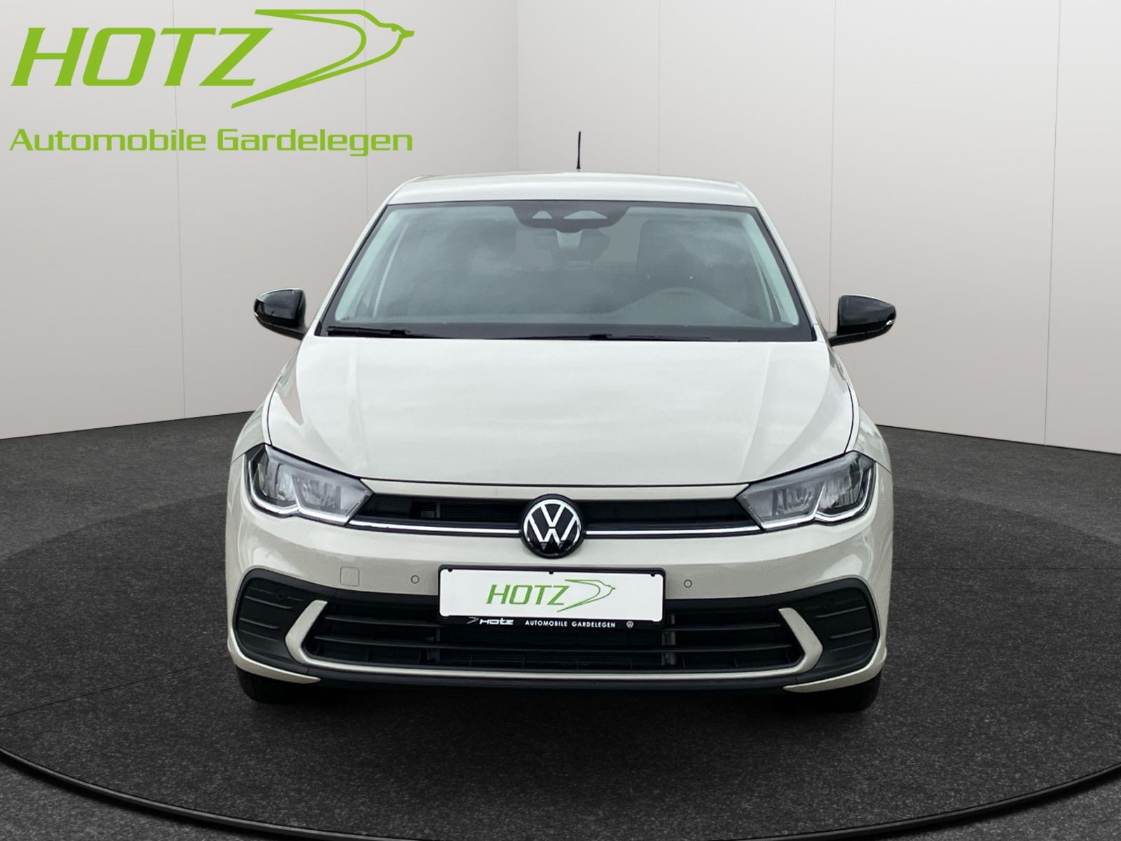 Volkswagen - Polo_9