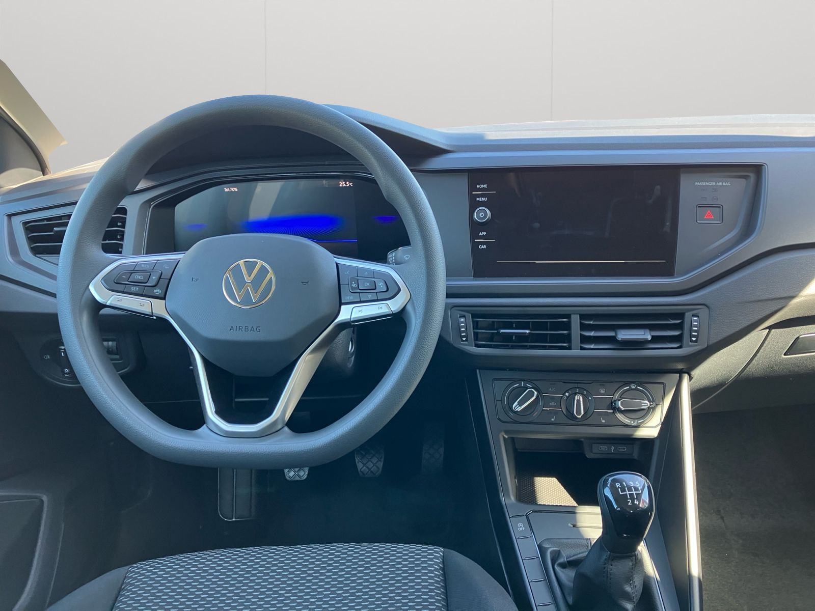 Volkswagen - Polo_11