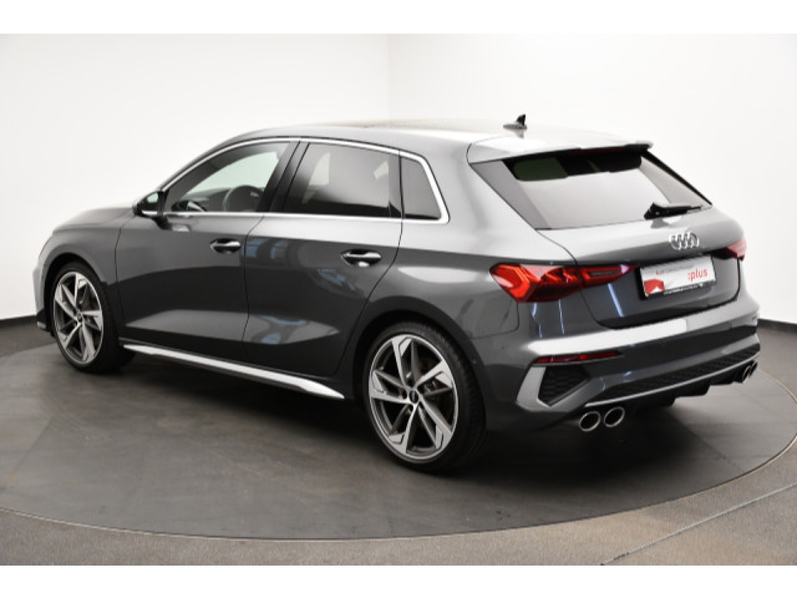 diagonalansicht-hinten-aussen