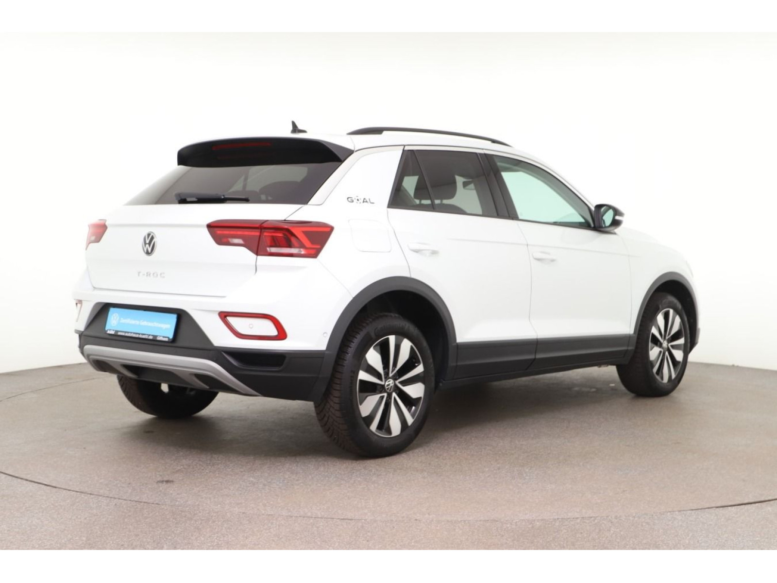 Volkswagen - T-Roc_2