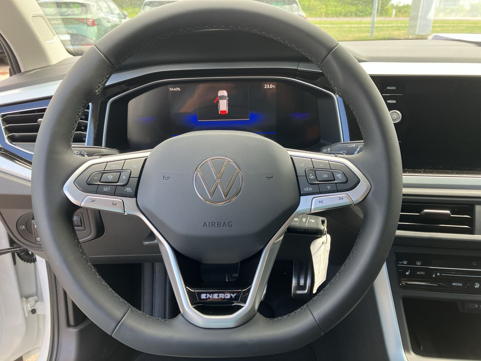 Volkswagen - Polo_11