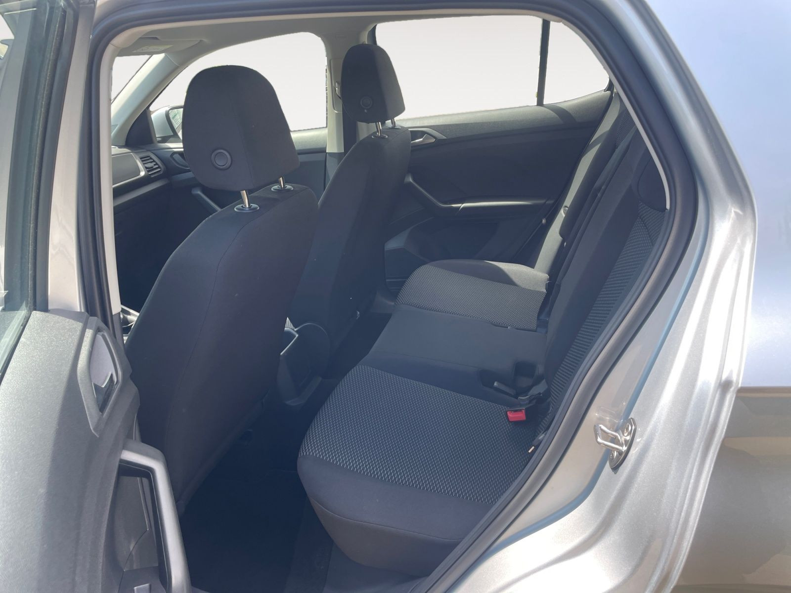 Volkswagen - T-Cross_16