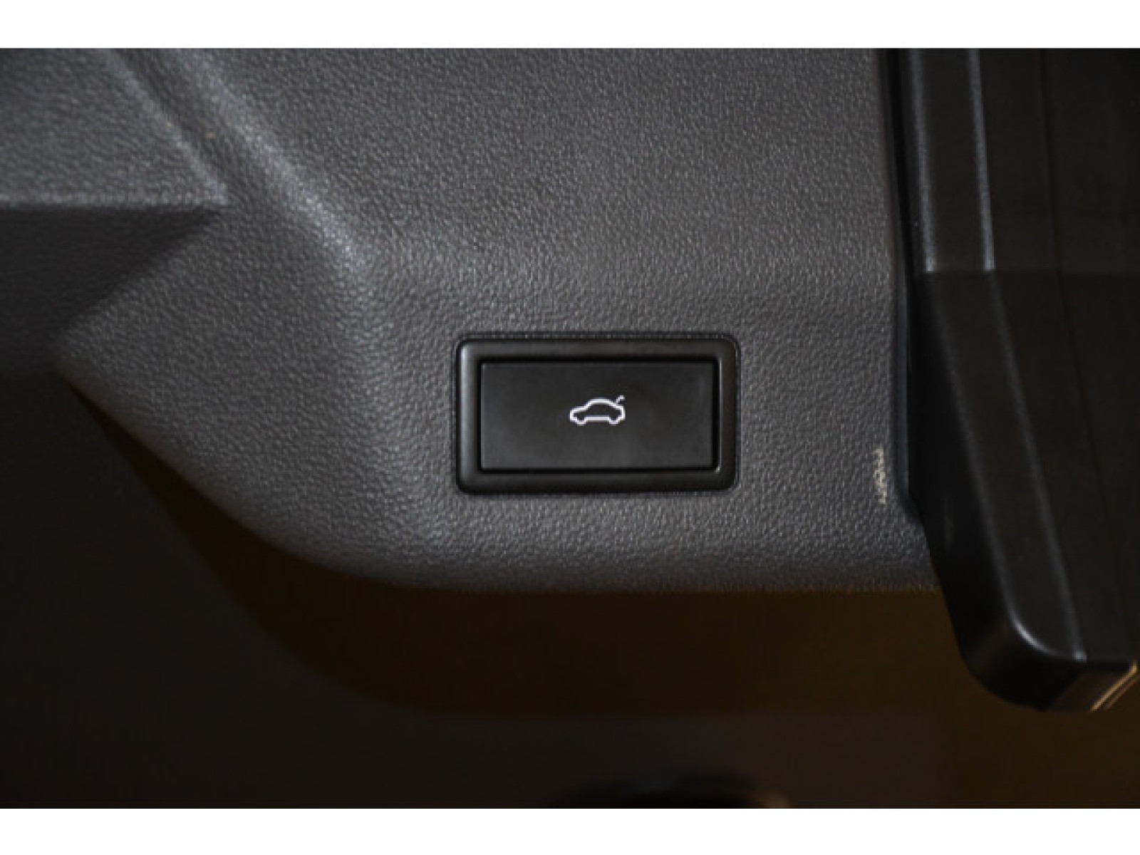 Volkswagen - T7 Multivan_11