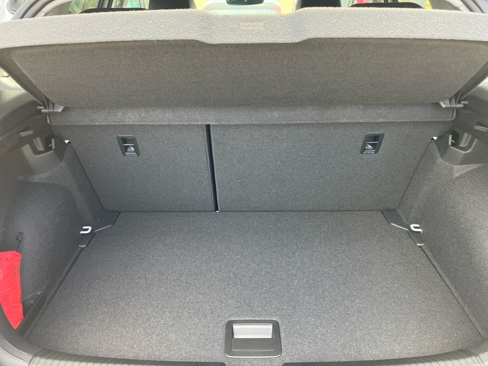 Volkswagen - Polo_17