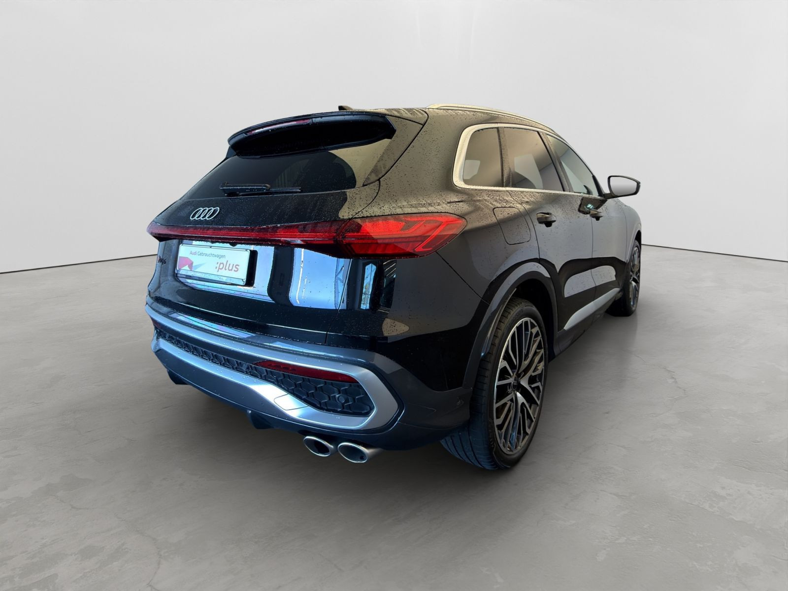 Audi - SQ5_5