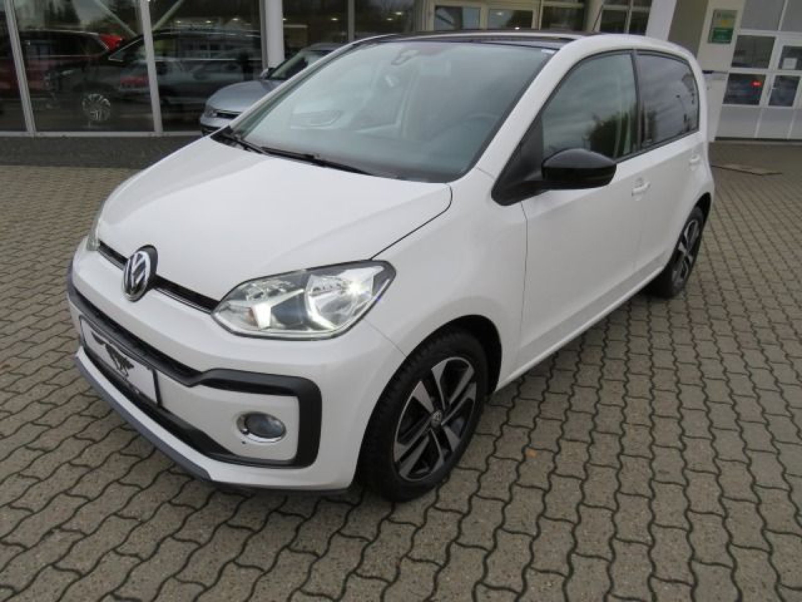 diagonal-frontansicht-aussen