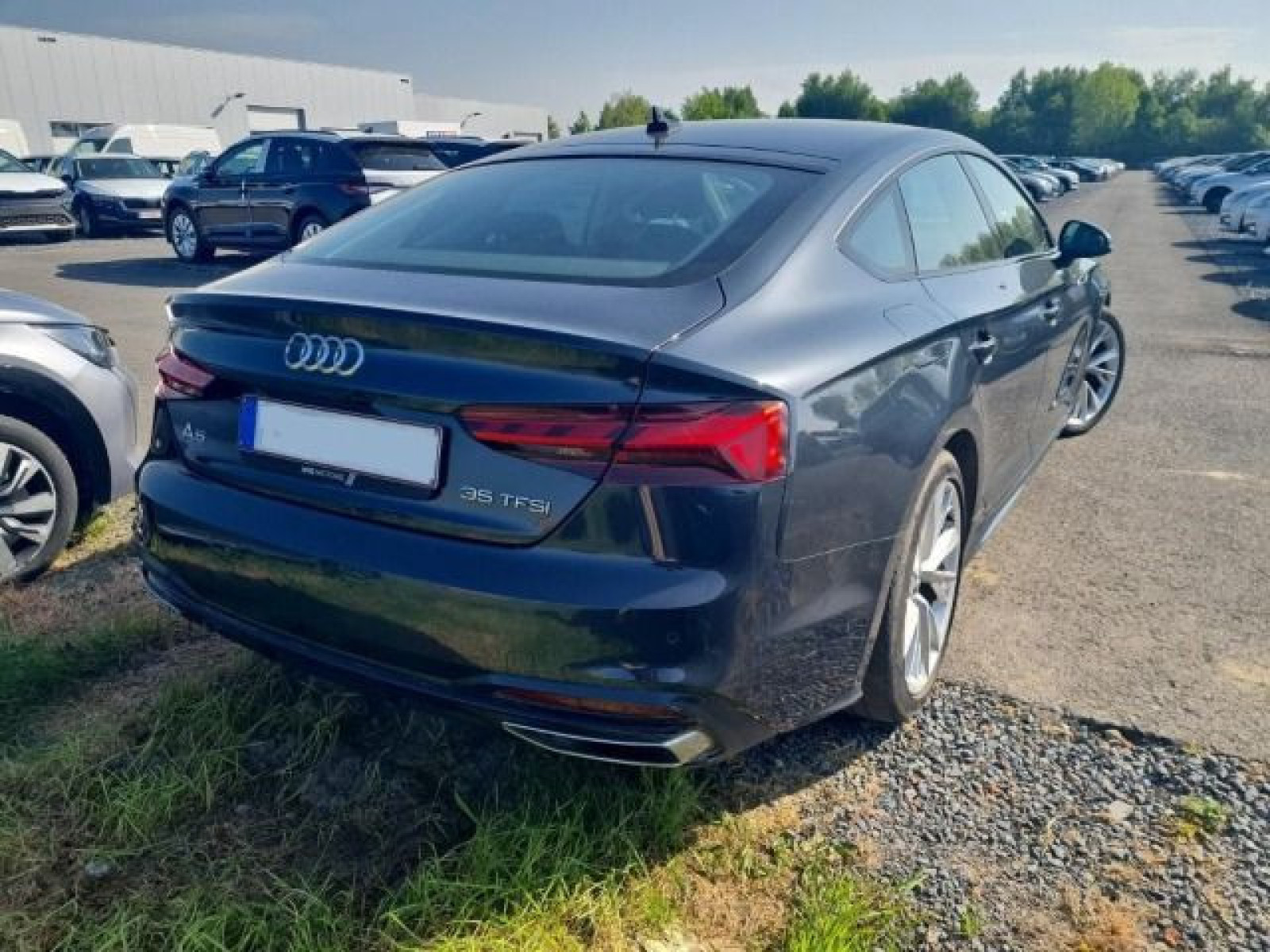 diagonalansicht-hinten-aussen