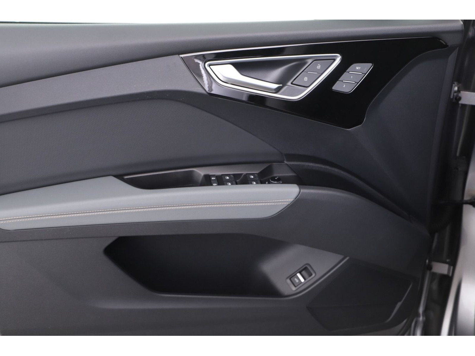 Audi - Q4 Sportback e-tron_16